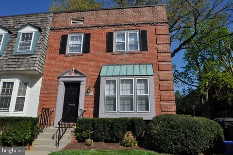 6630 Hillandale Road Unit 56, Chevy Chase, MD MLS: MDMC2180120