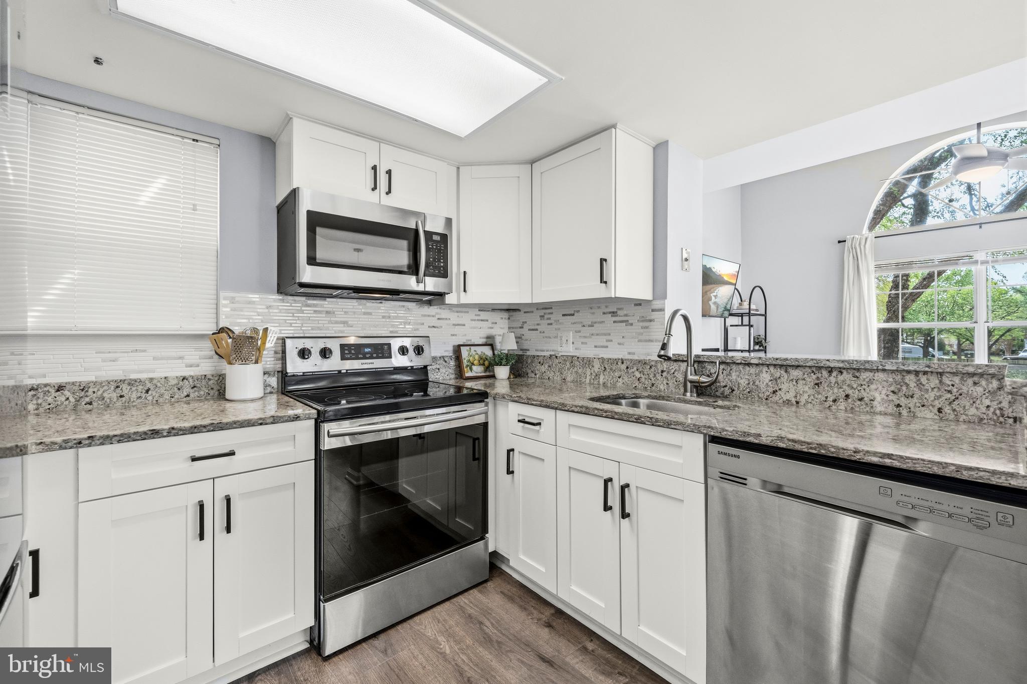 THE VISTAS - Residential