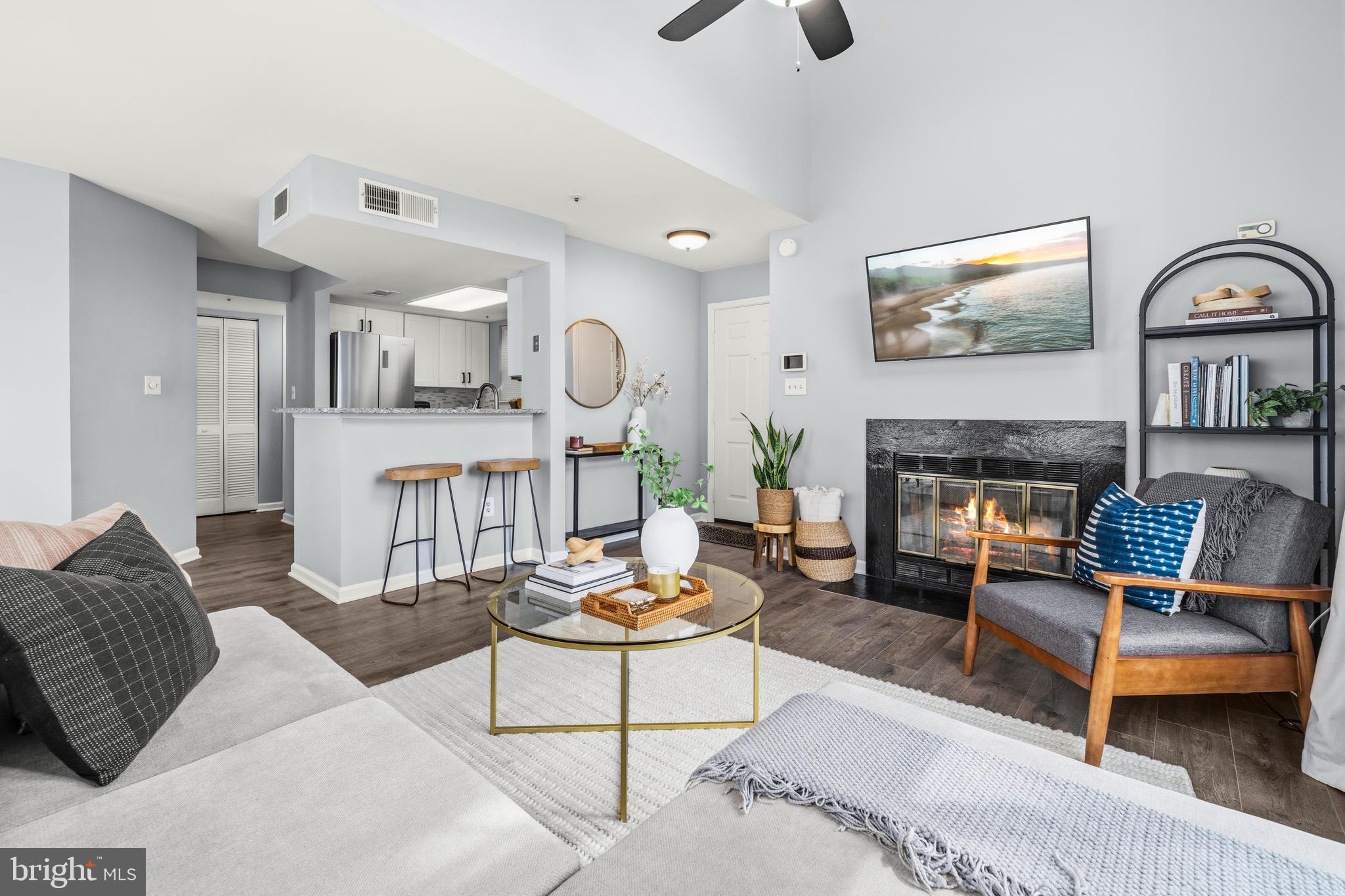 THE VISTAS - Residential