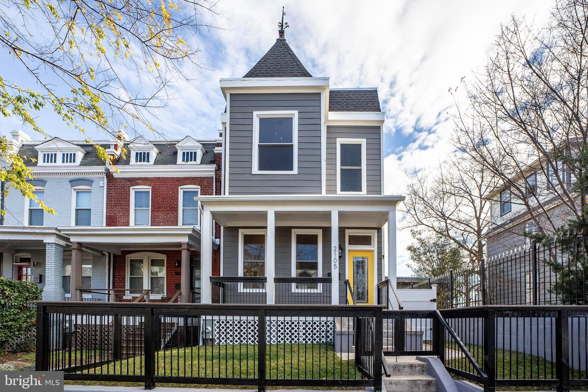 2105 4TH STREET NE