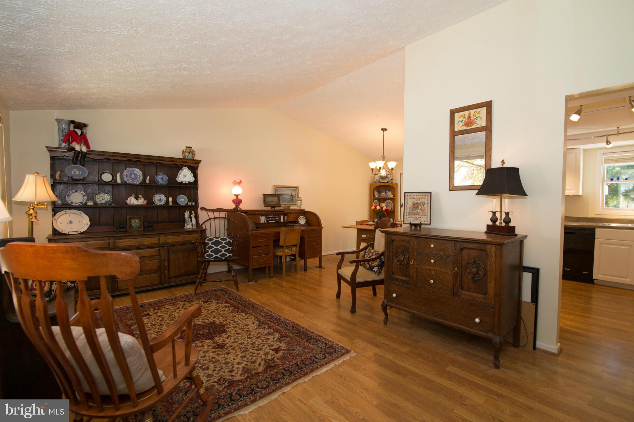 COUNTRY CLUB/LAKE MONTCLAIR - Residential