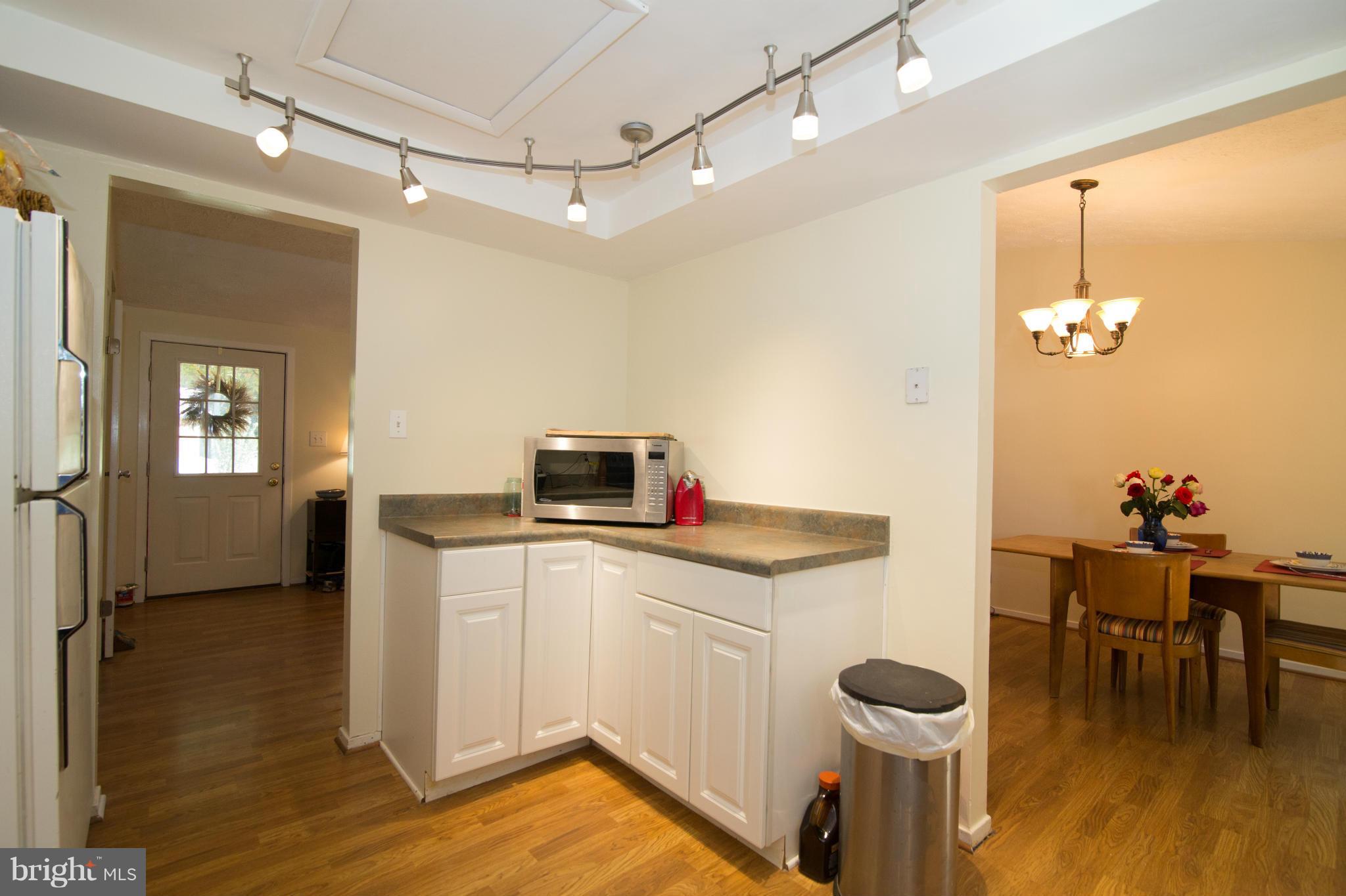 COUNTRY CLUB/LAKE MONTCLAIR - Residential