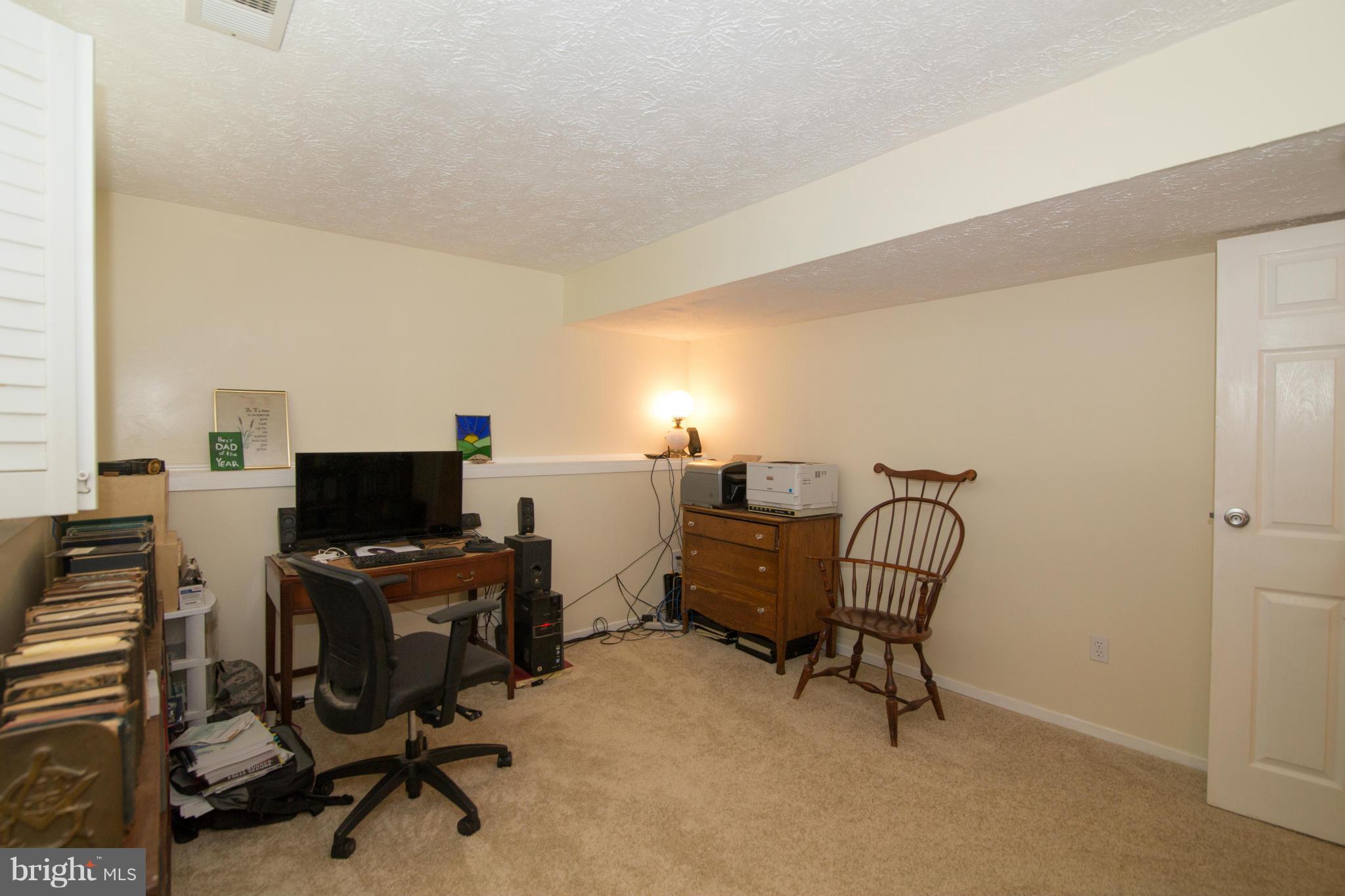 COUNTRY CLUB/LAKE MONTCLAIR - Residential