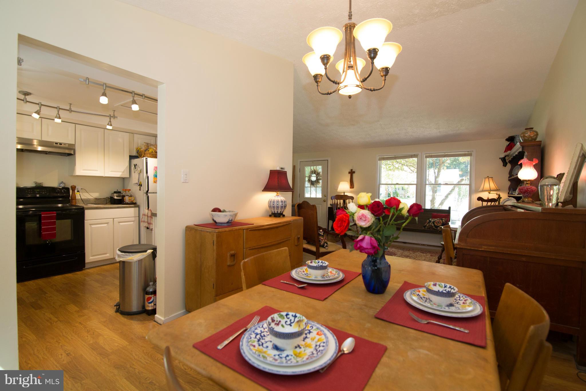 COUNTRY CLUB/LAKE MONTCLAIR - Residential