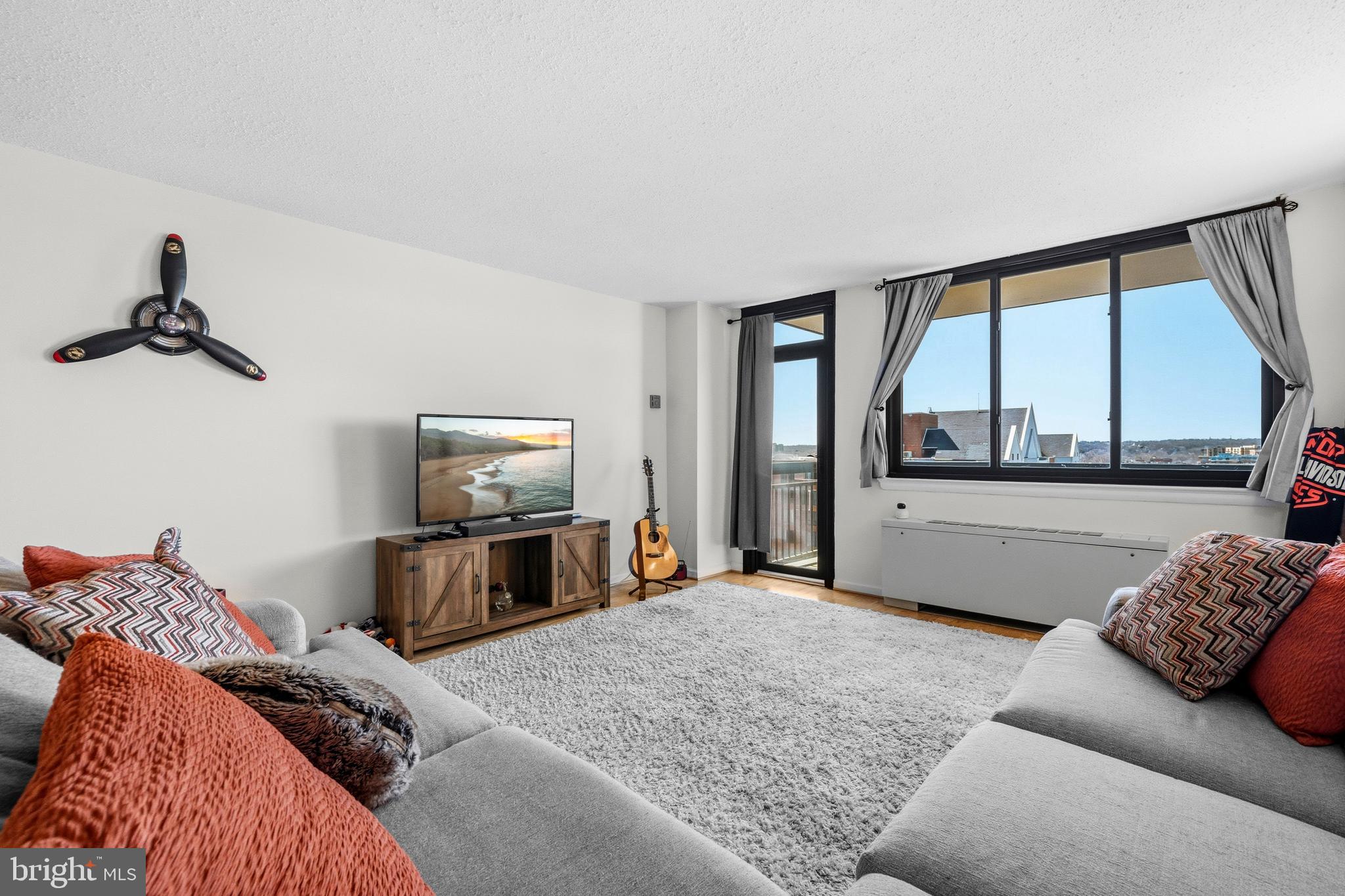 801 N PITT STREET 1209