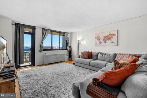 Condo For Sale - 801 N Pitt Street #1209<br/> ALEXANDRIA, VA 22314