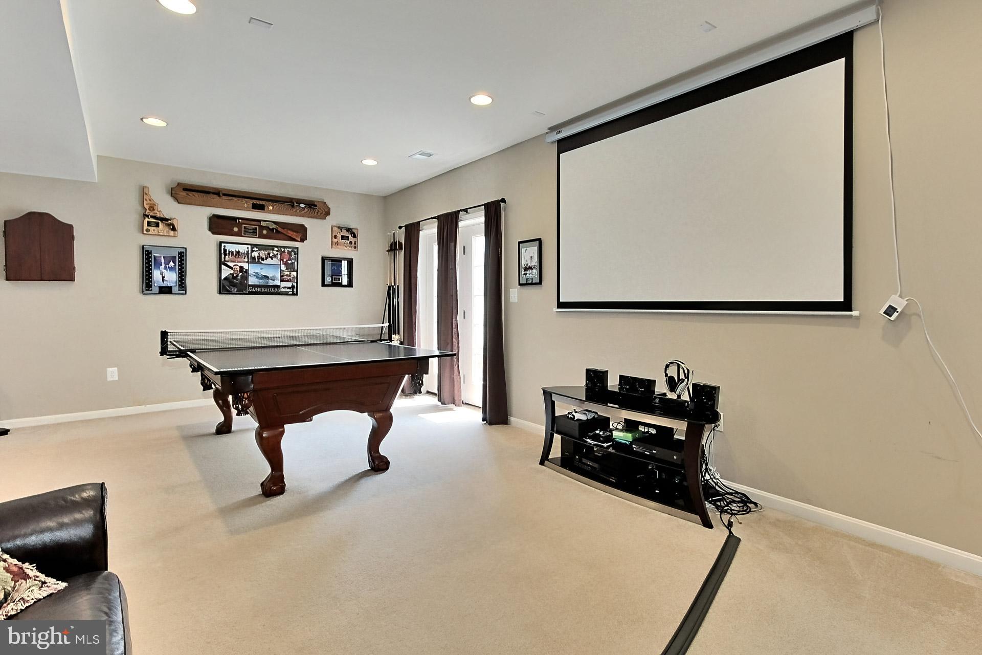 STREAM VALLEY ESTATES - Residential