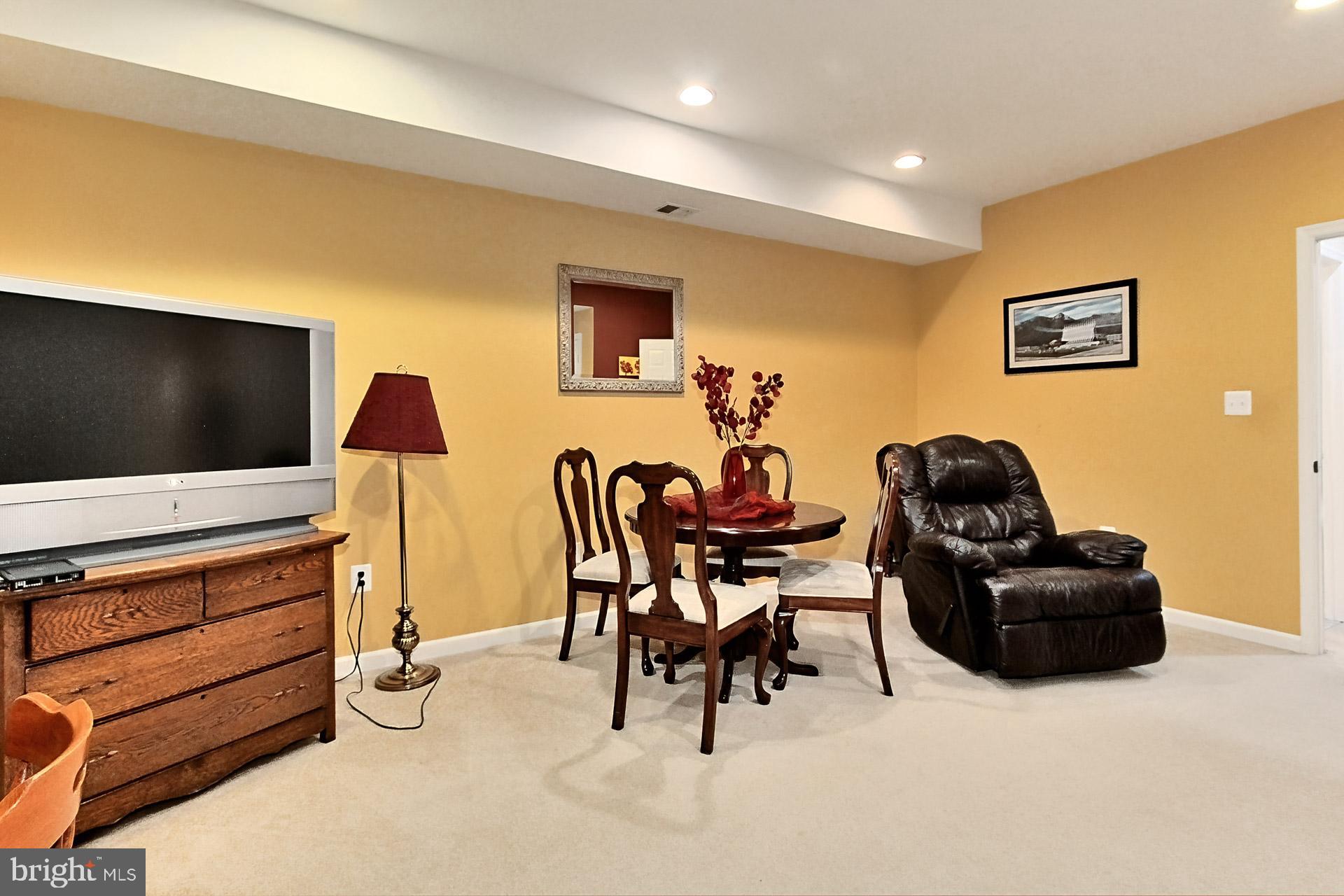 STREAM VALLEY ESTATES - Residential