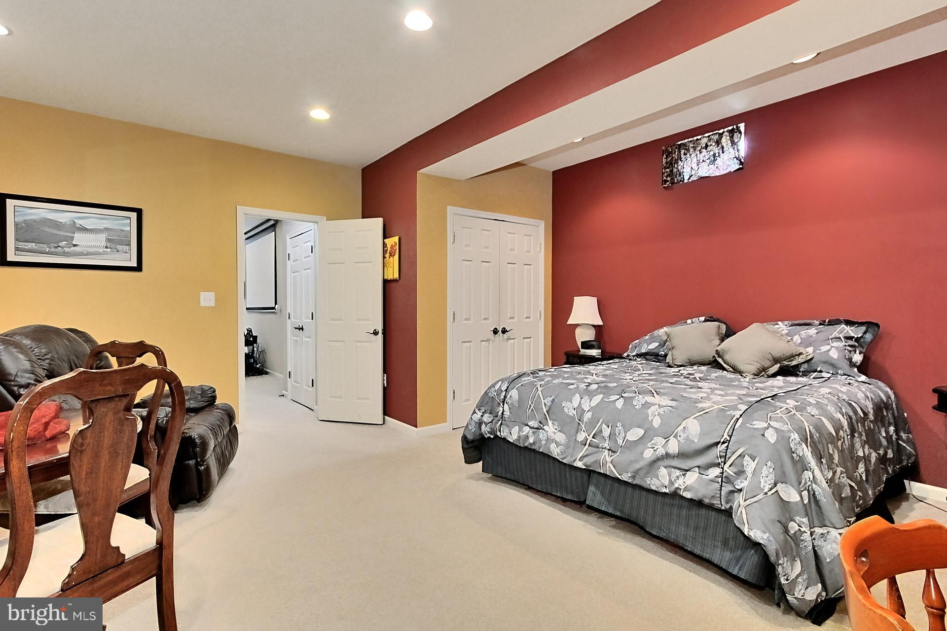 STREAM VALLEY ESTATES - Residential