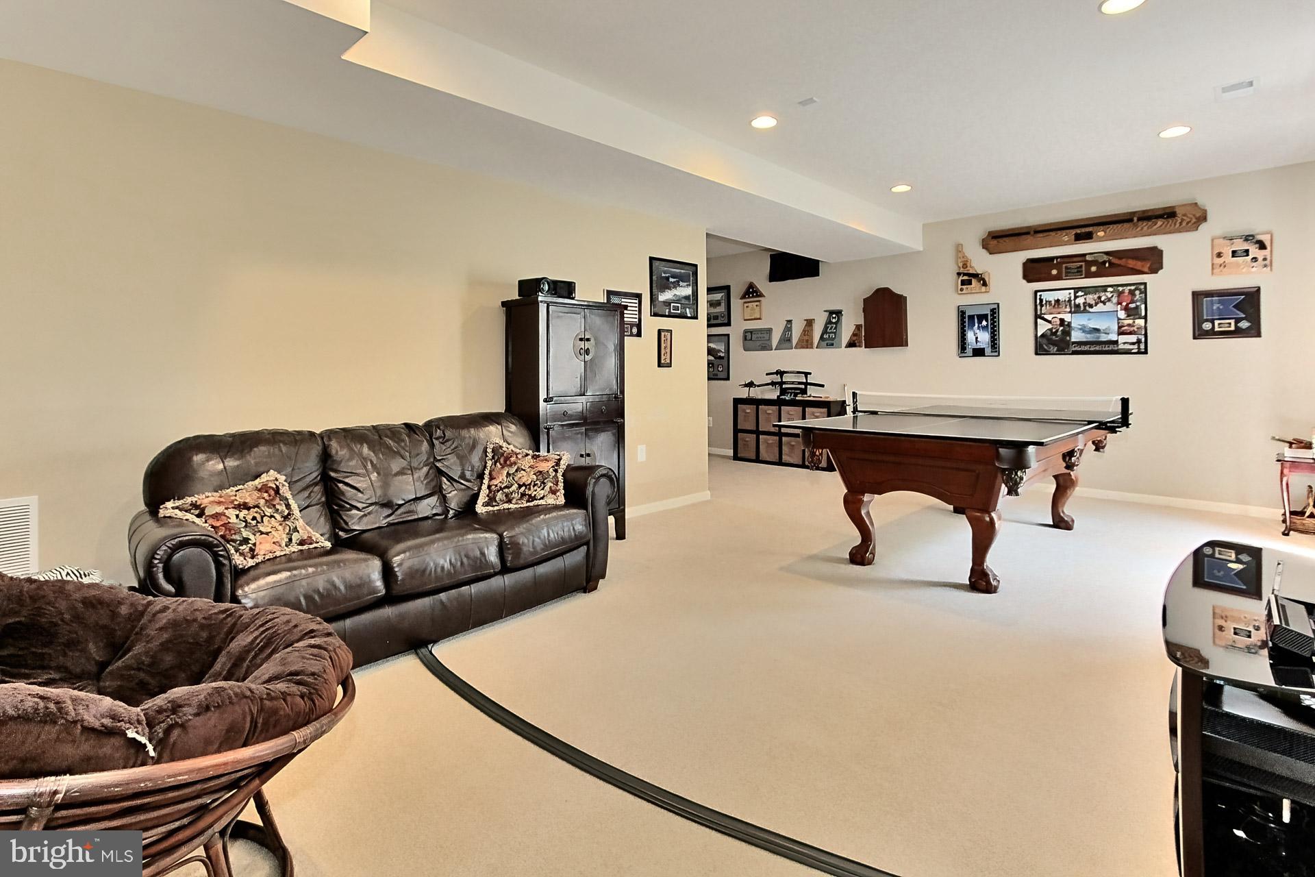 STREAM VALLEY ESTATES - Residential