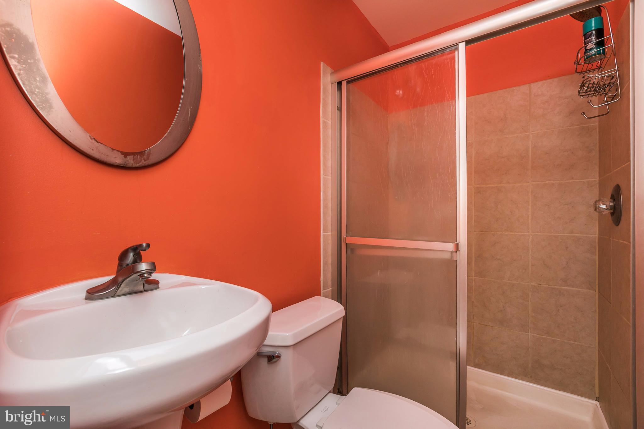 LOCUST POINT - Residential