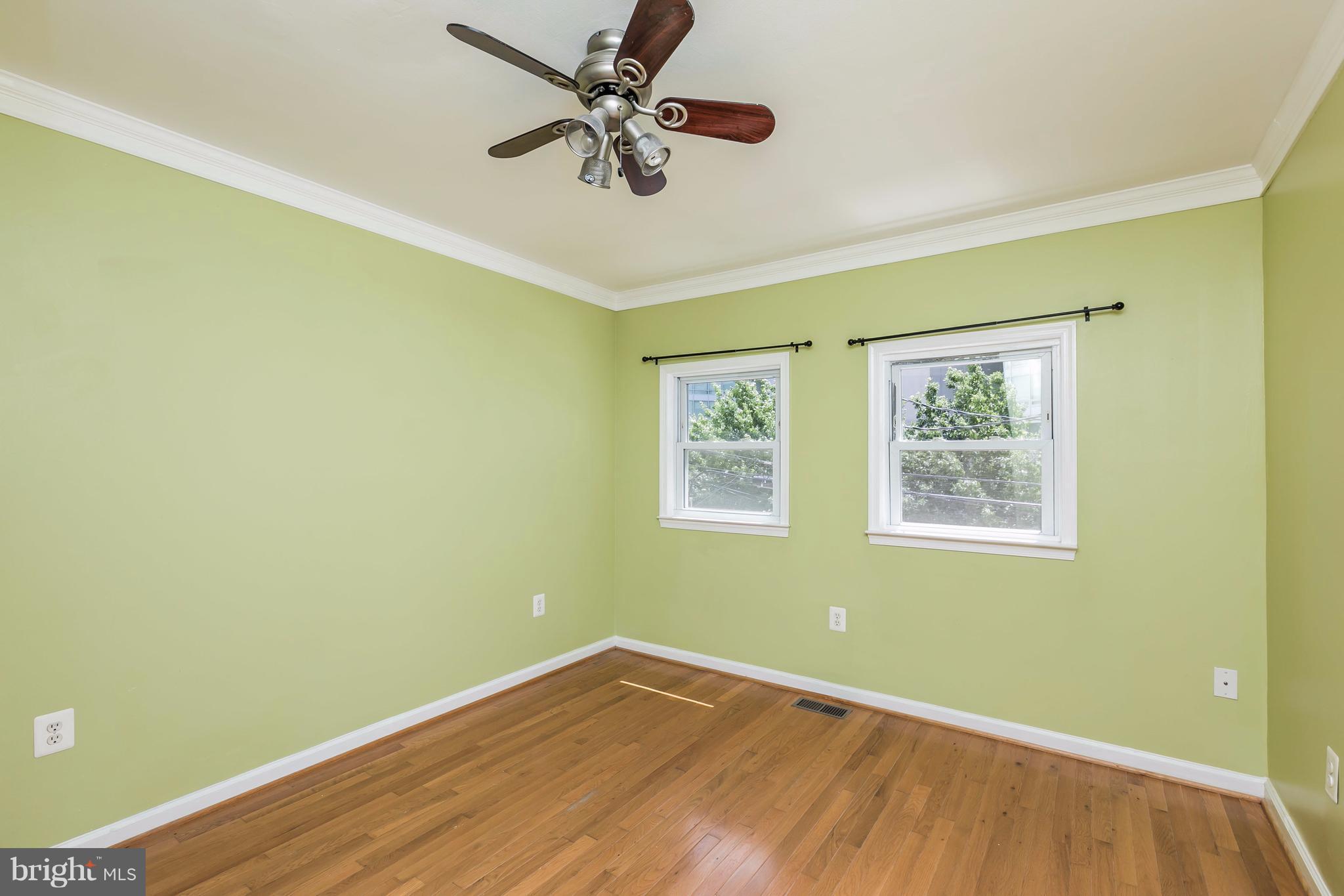 LOCUST POINT - Residential