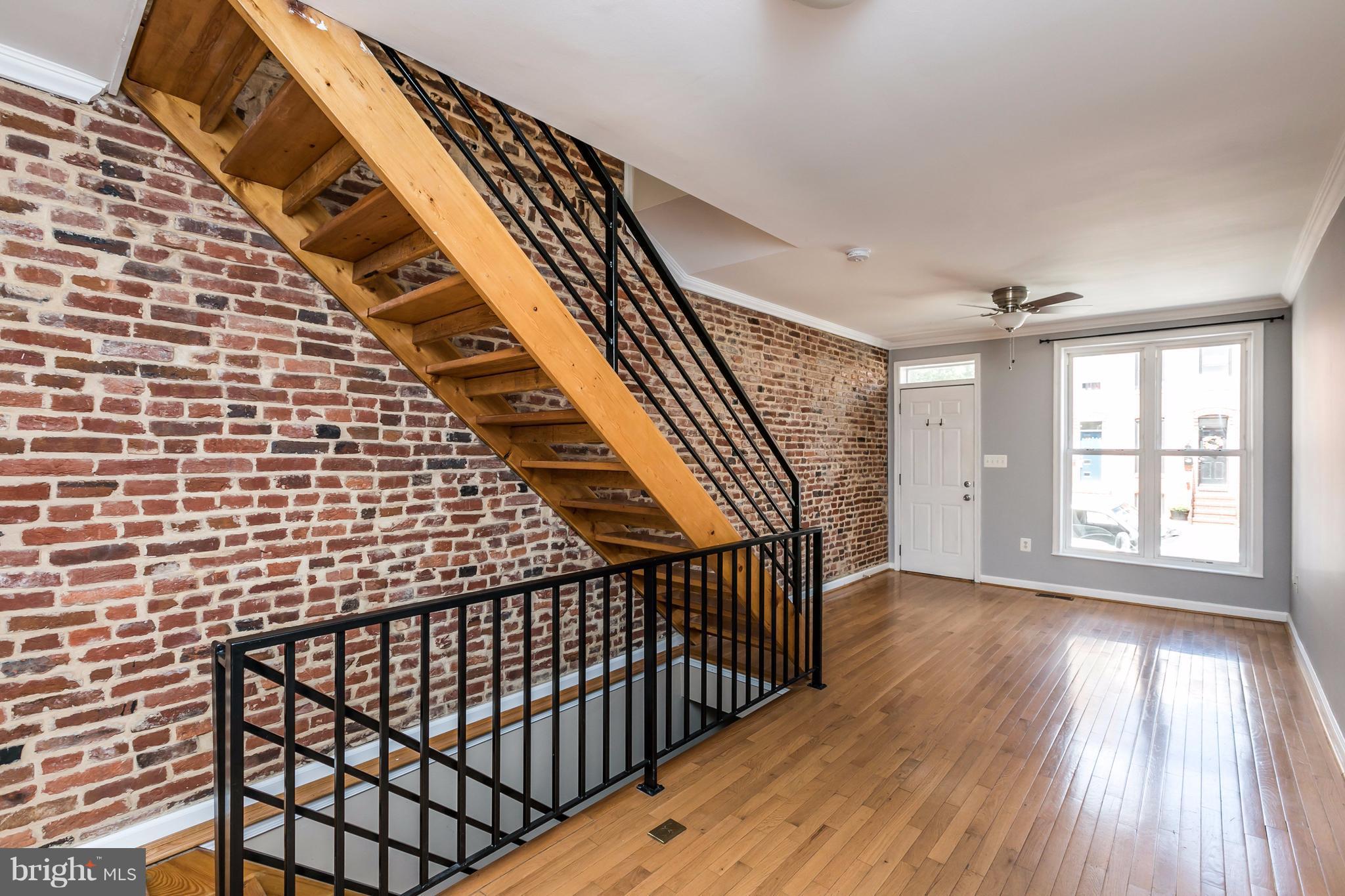 LOCUST POINT - Residential