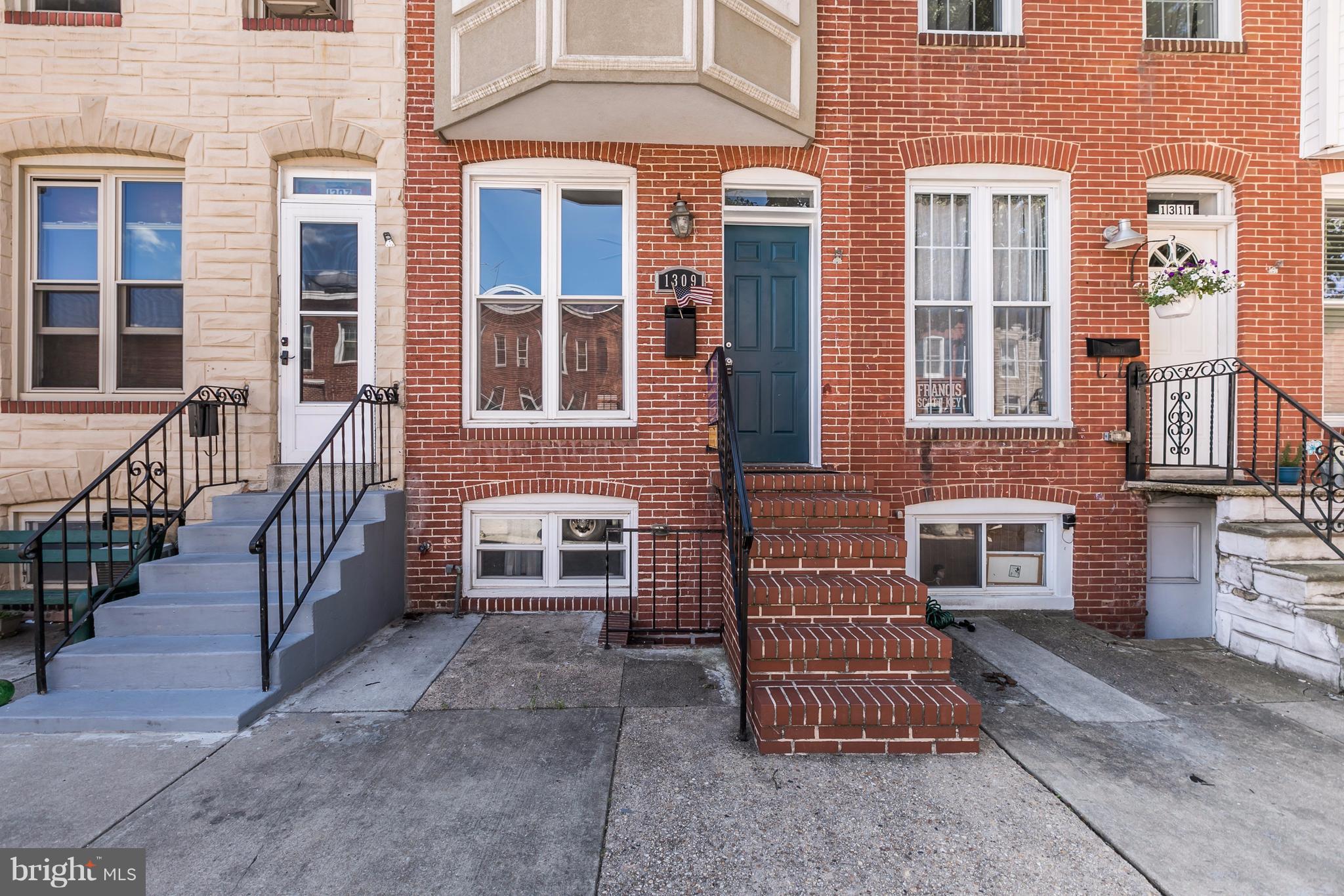 LOCUST POINT - Residential