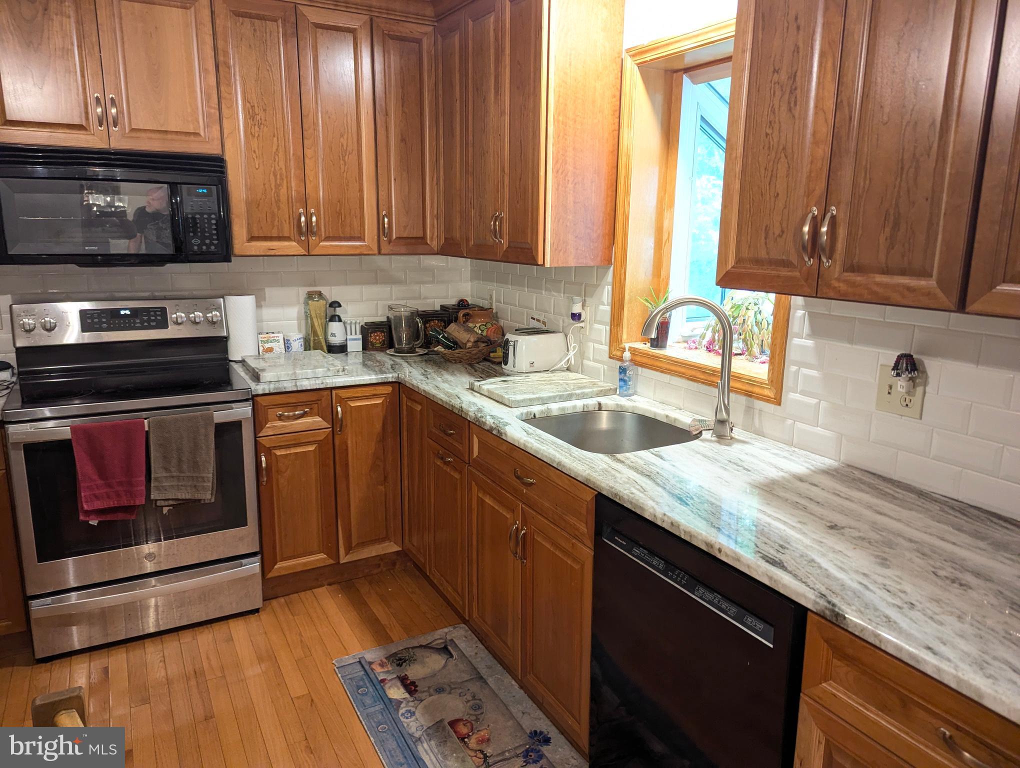 RIDGE VIEW - Residential