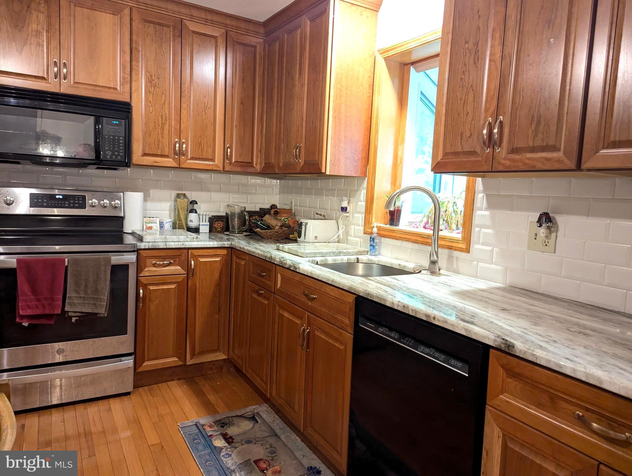 RIDGE VIEW - Residential