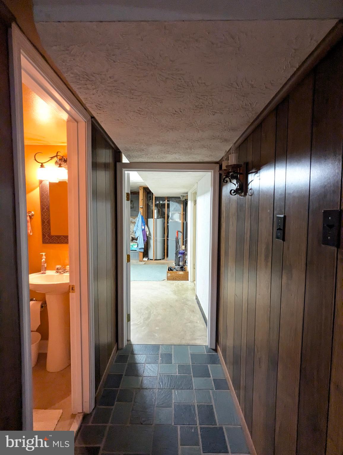 RIDGE VIEW - Residential