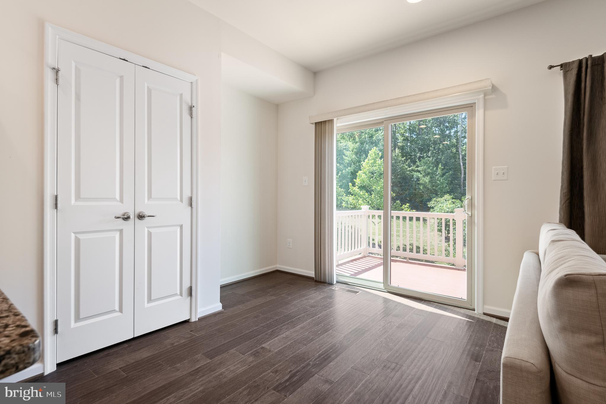 PARKSIDE - Residential