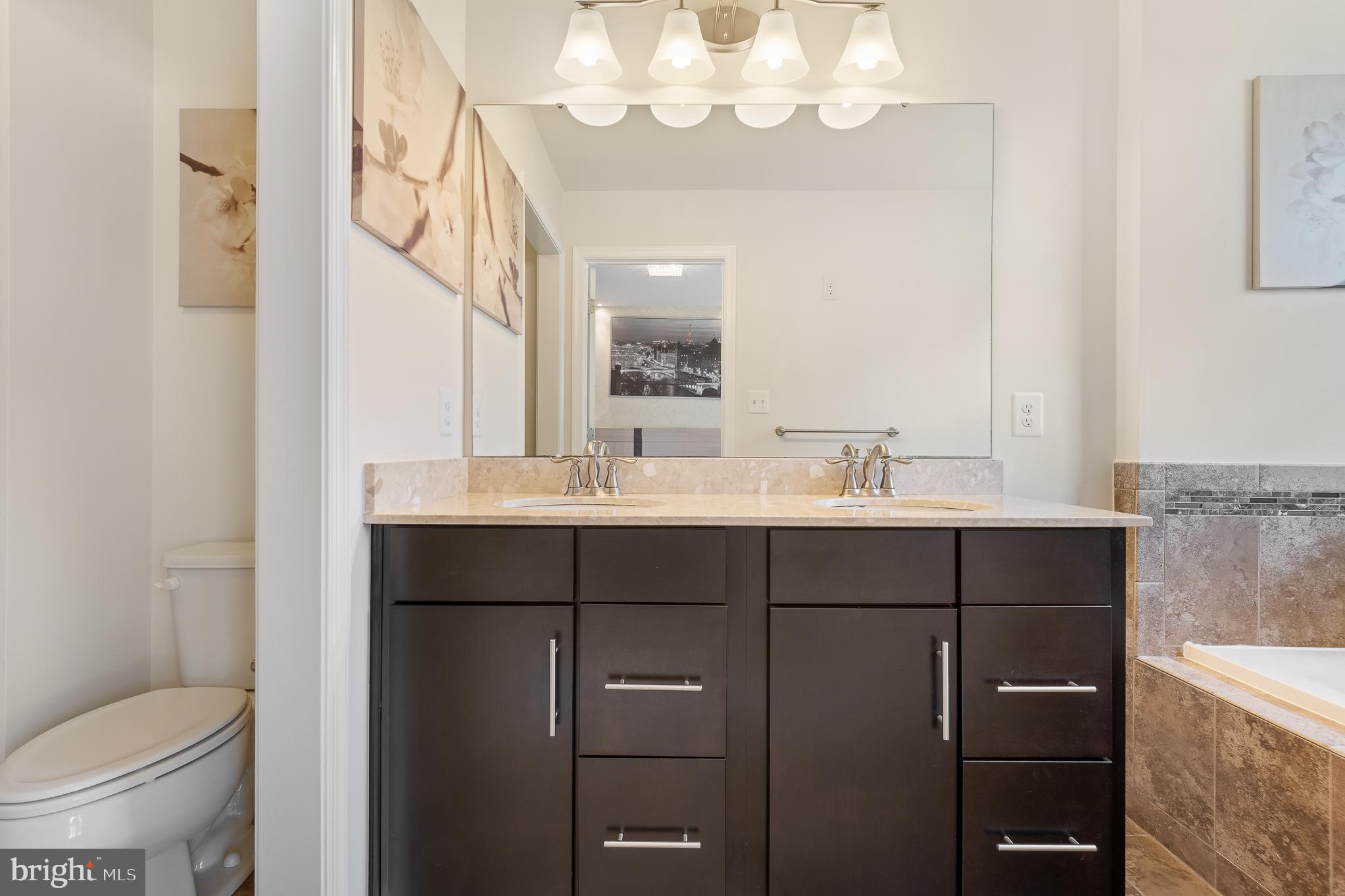 PARKSIDE - Residential