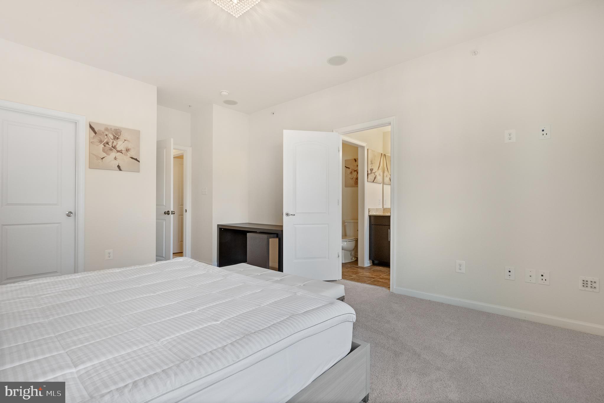 PARKSIDE - Residential