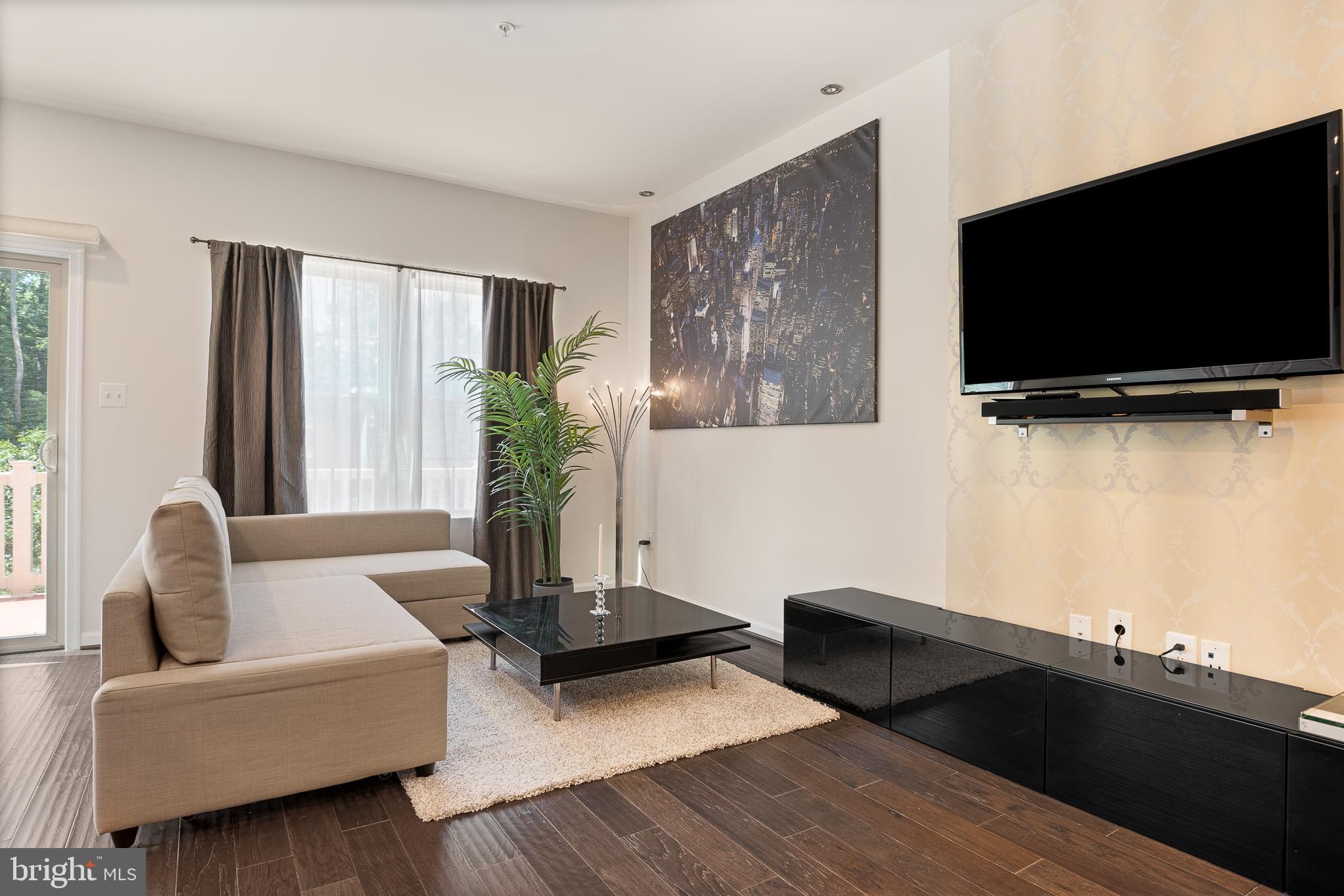 PARKSIDE - Residential