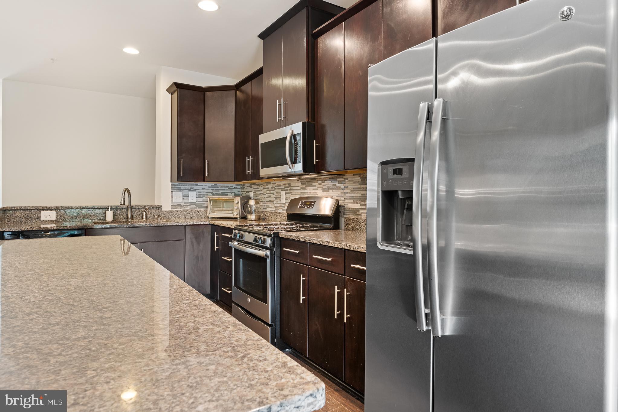 PARKSIDE - Residential