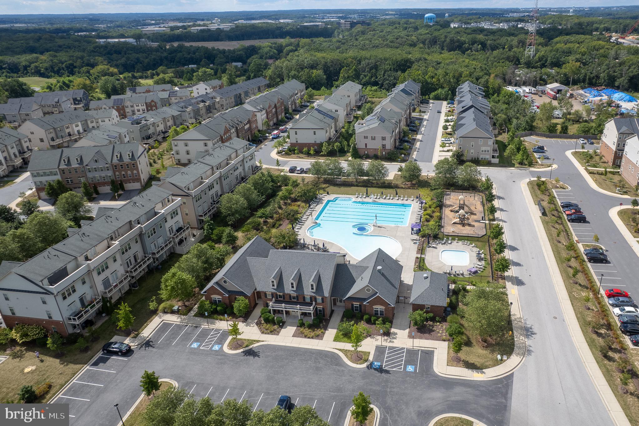 PARKSIDE - Residential