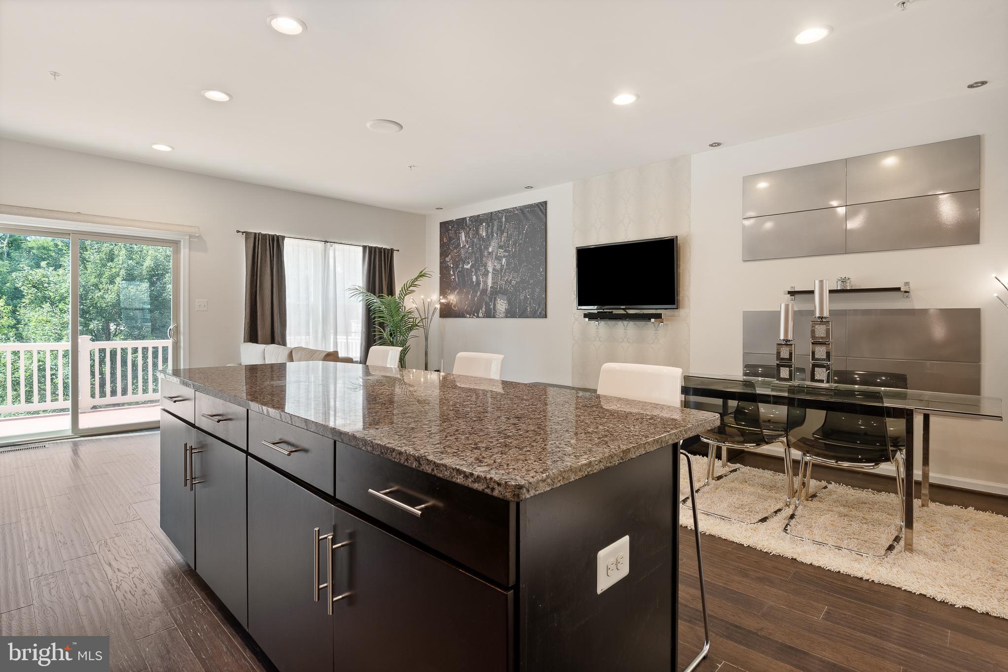 PARKSIDE - Residential