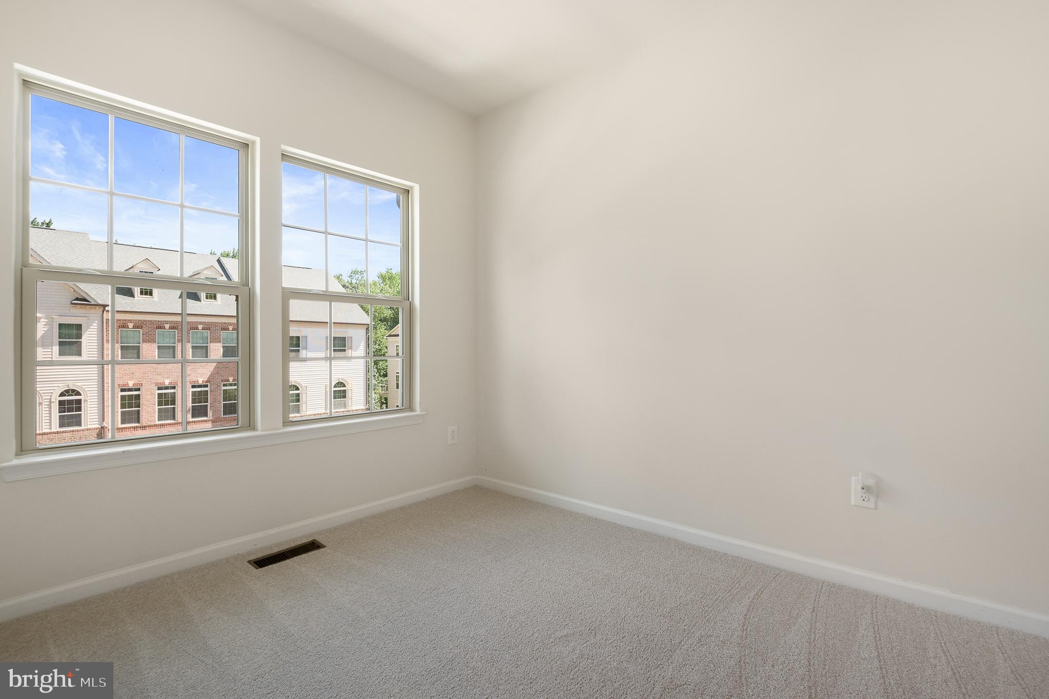 PARKSIDE - Residential