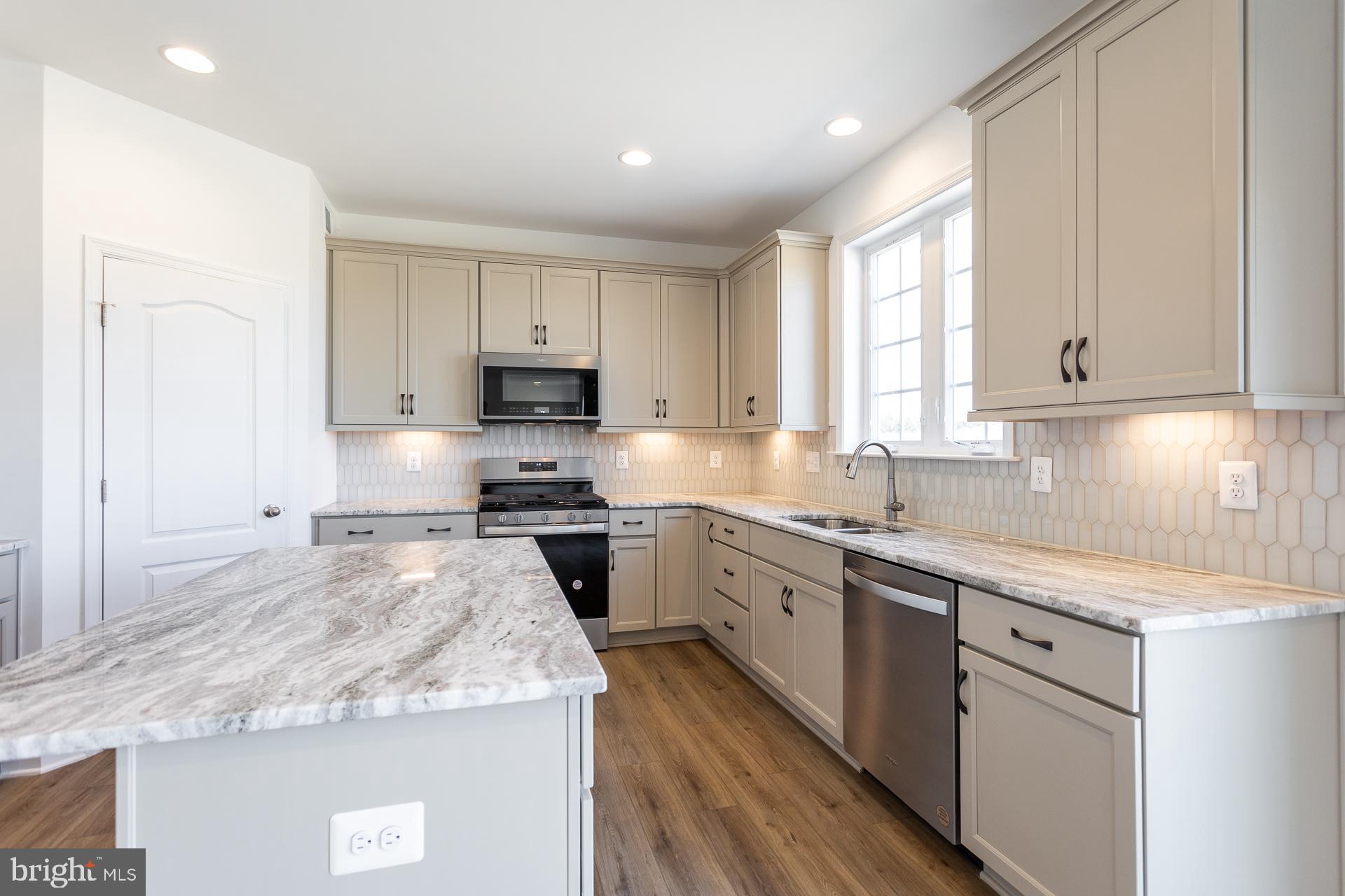 ASPEN GREENS - Residential