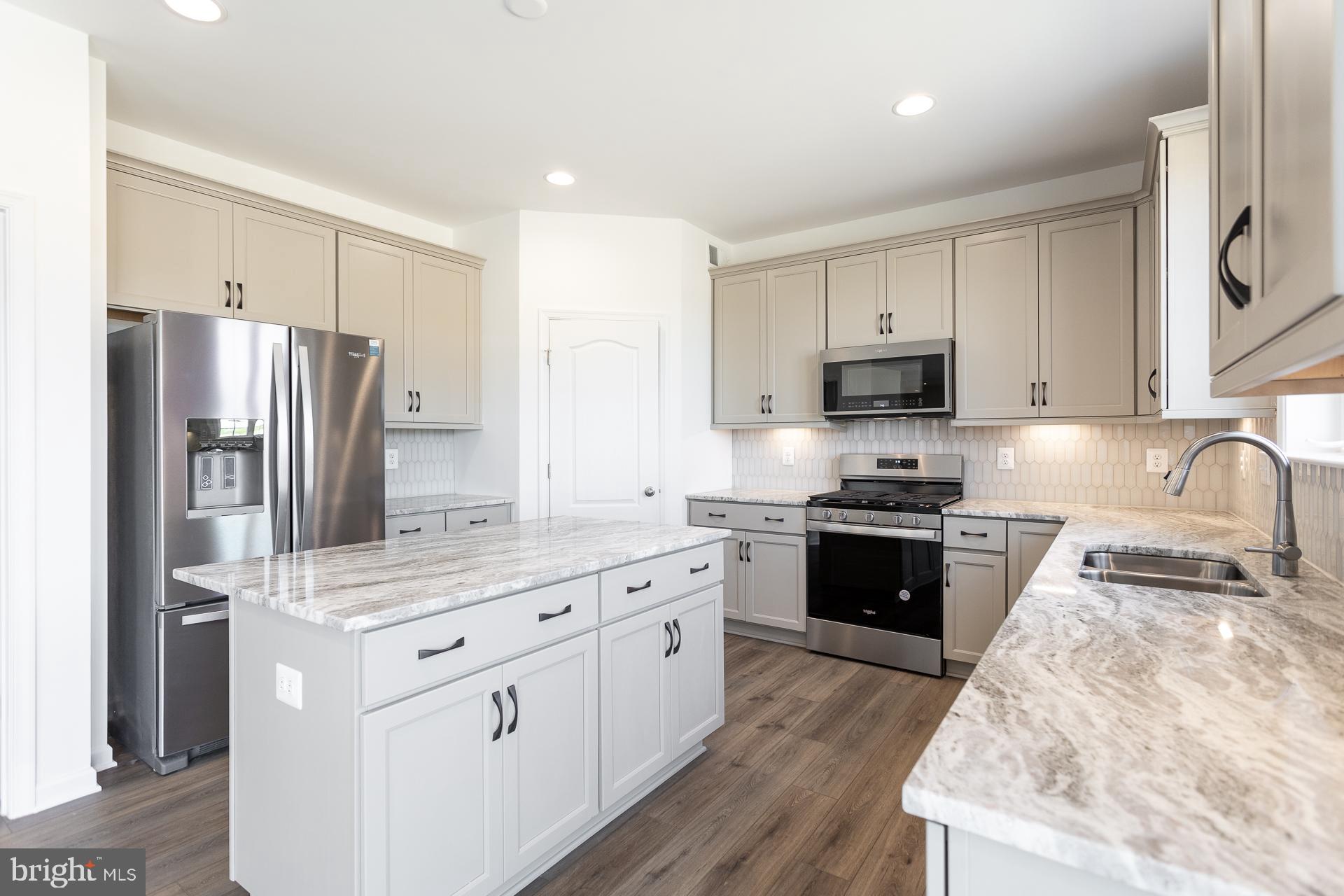 ASPEN GREENS - Residential