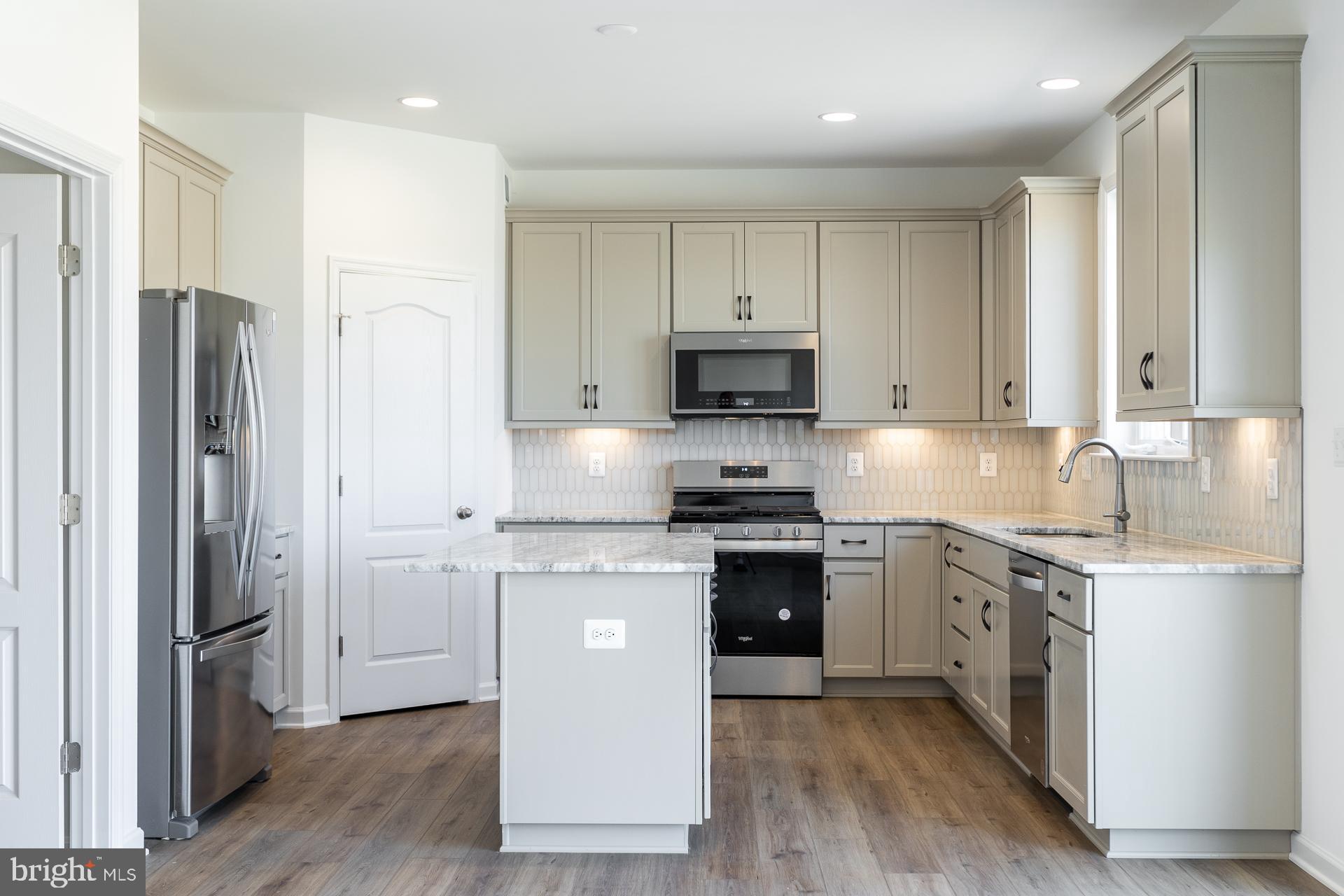 ASPEN GREENS - Residential