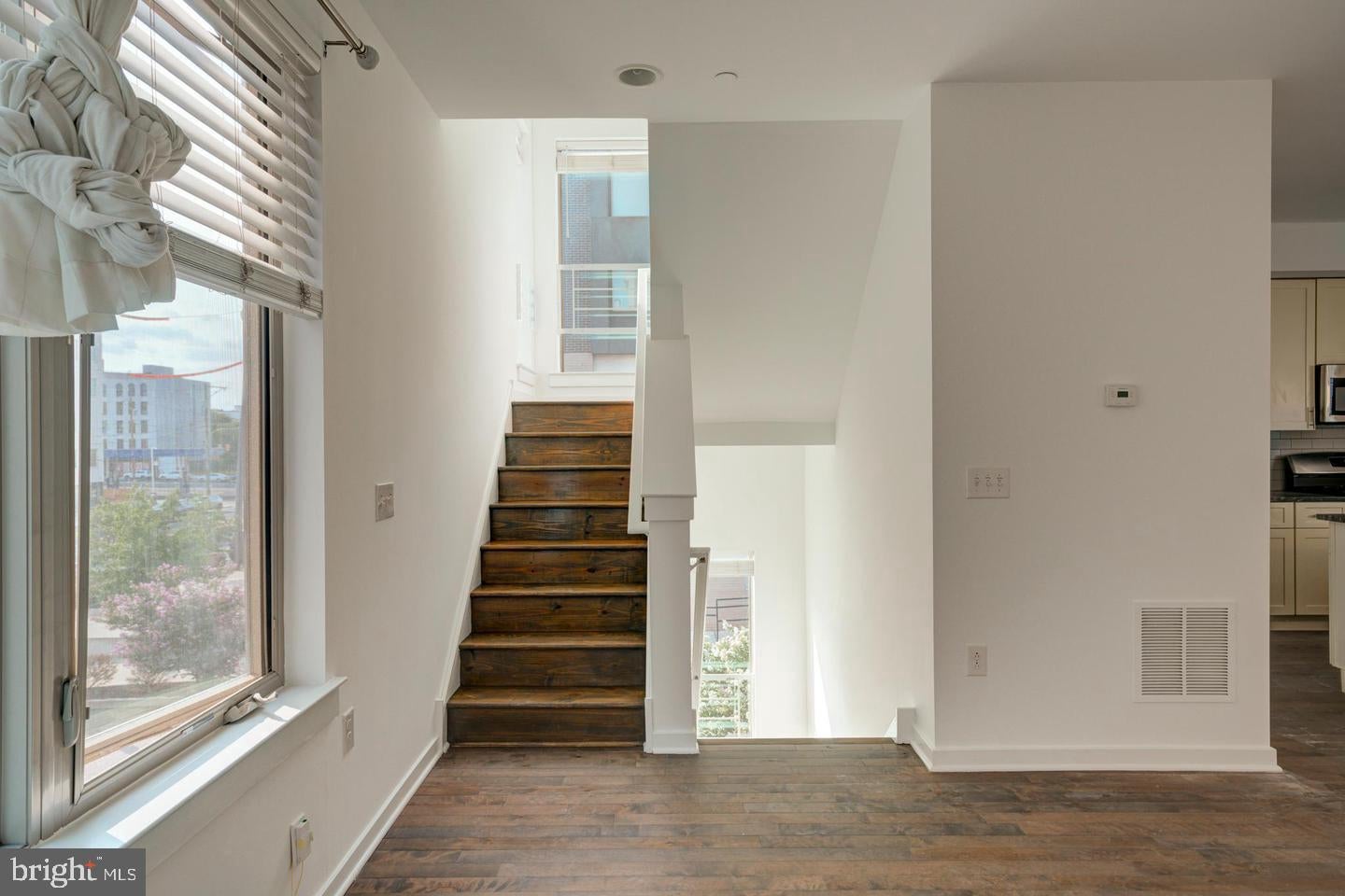 2104 KENSINGTON WALK UNIT 1