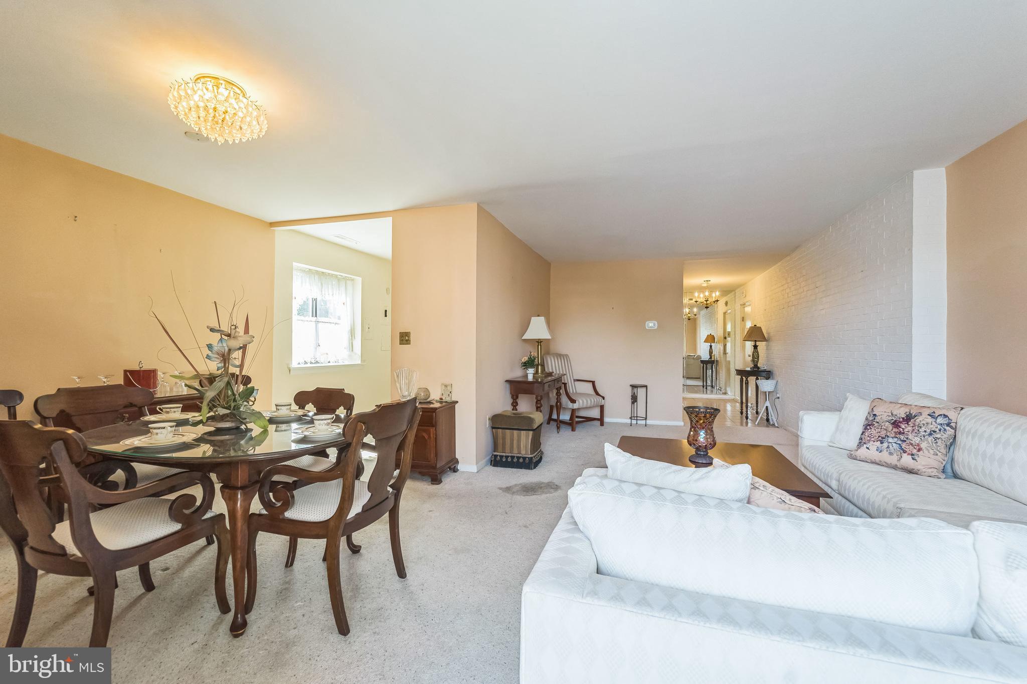 130 SLADE AVENUE 213