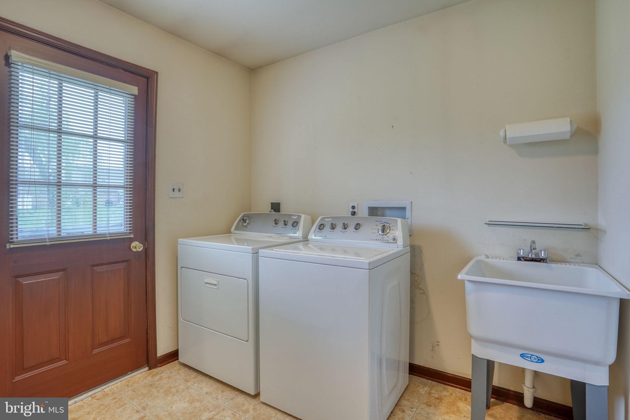 CARAVEL FARMS - Residential