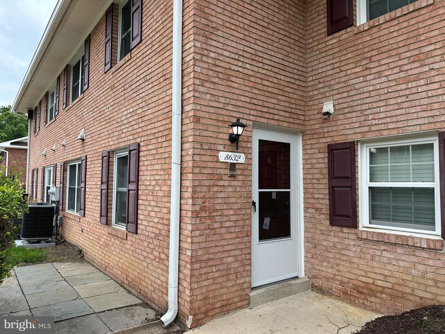 Beautiful 2 level condo, feels like a townhome. 2 bedrooms and 1 full bath. In unit washer and dryer for your convenience. Central location within close distance to Ft. Belvoir, schools, shopping and restaurants. Pets on a case by case basis.