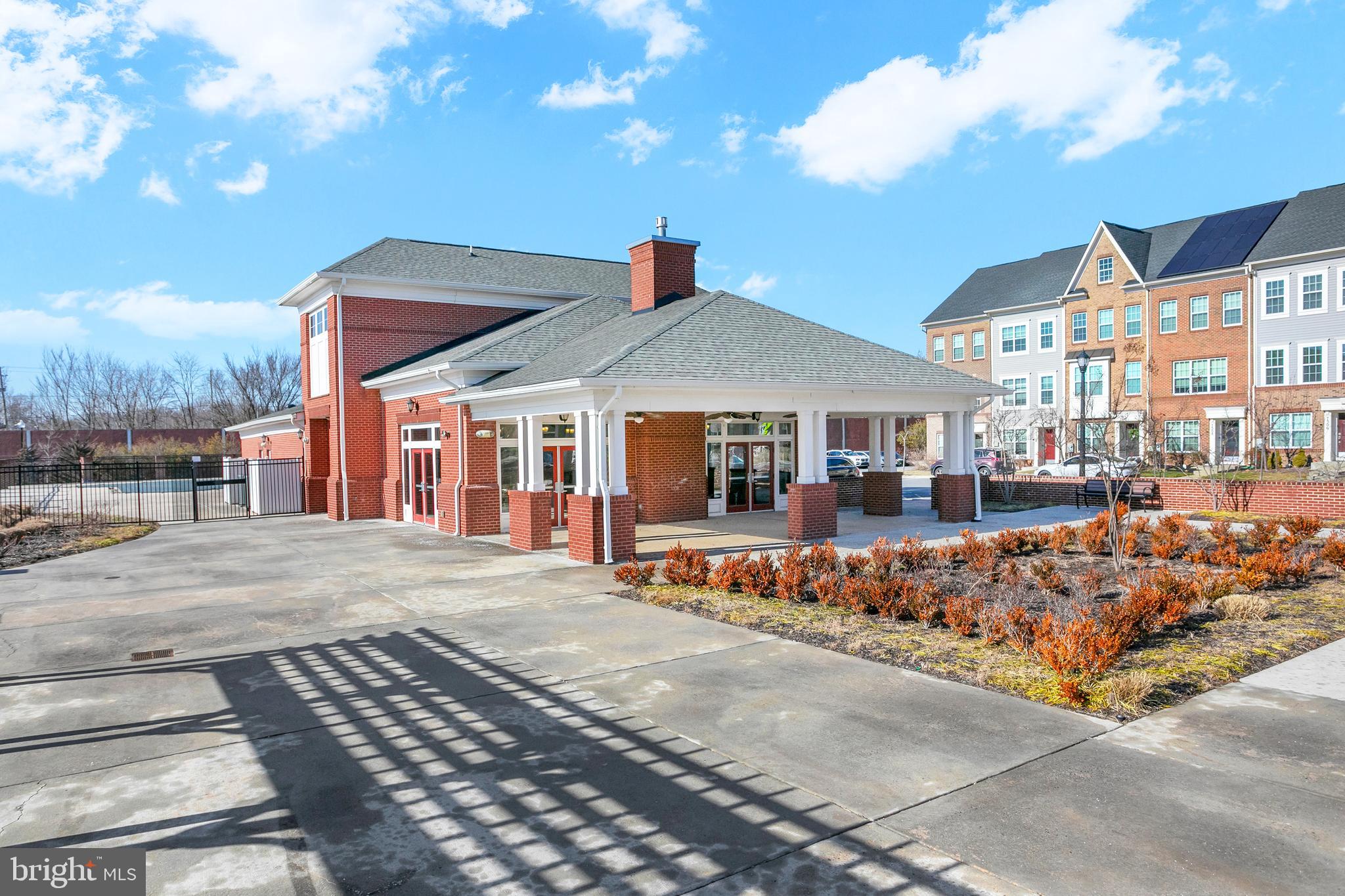 BRICK YARD STATION - Residential