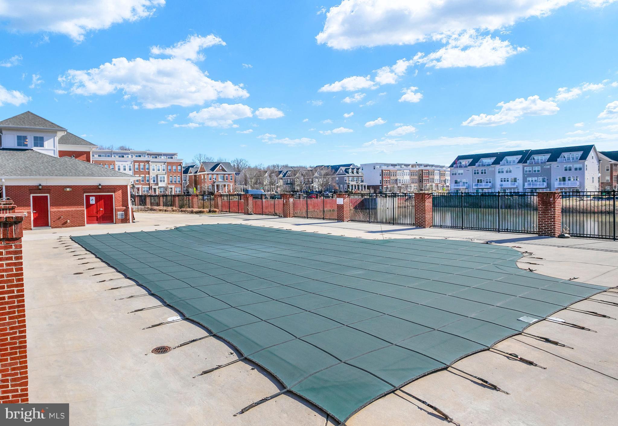 BRICK YARD STATION - Residential