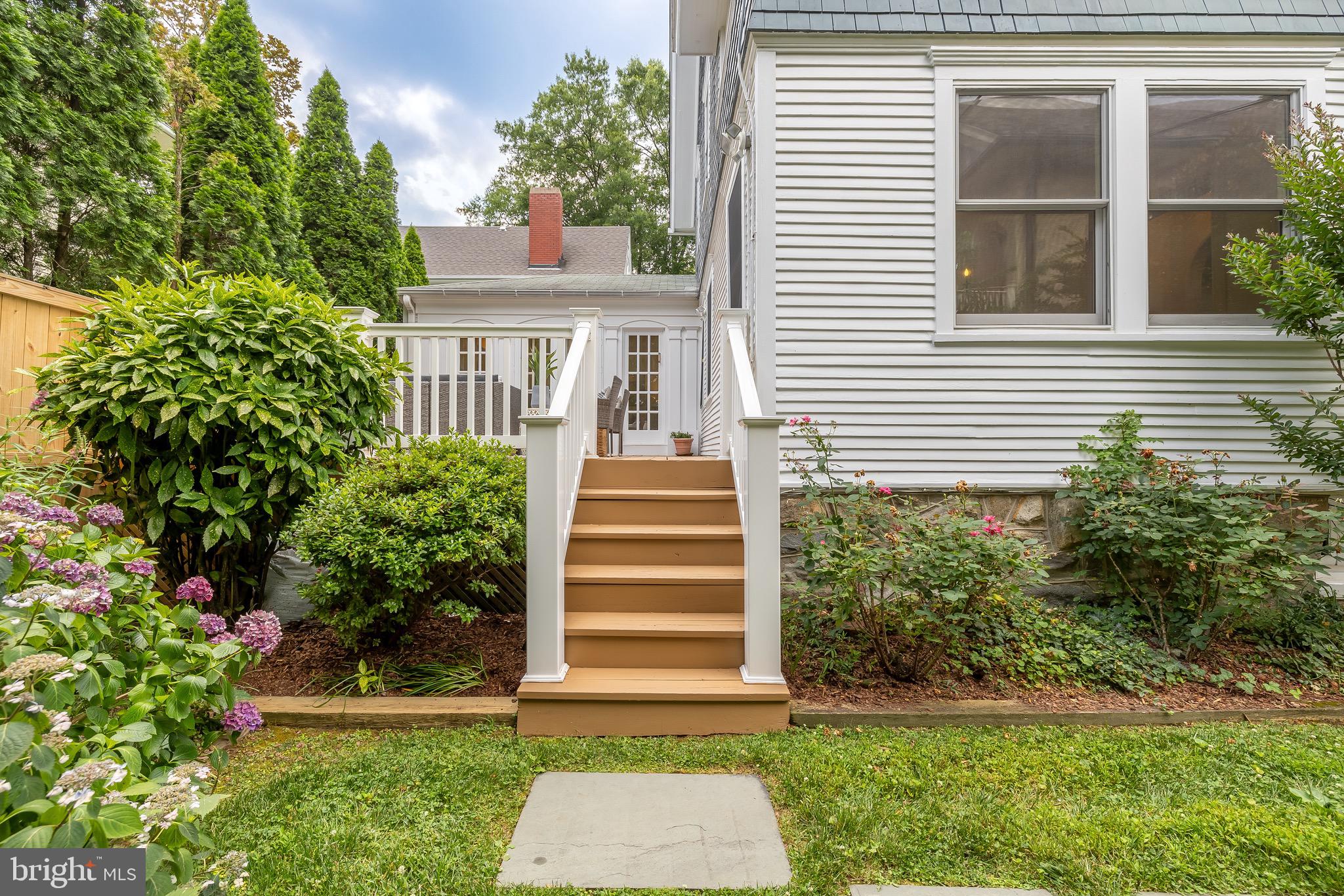 CLEVELAND PARK - Residential