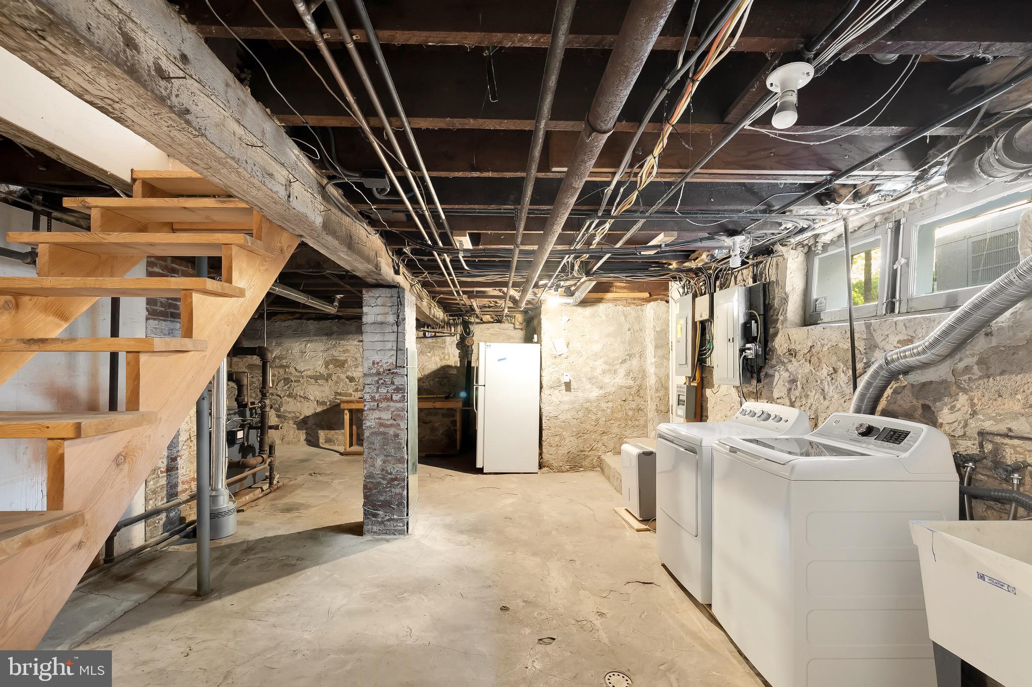 CLEVELAND PARK - Residential