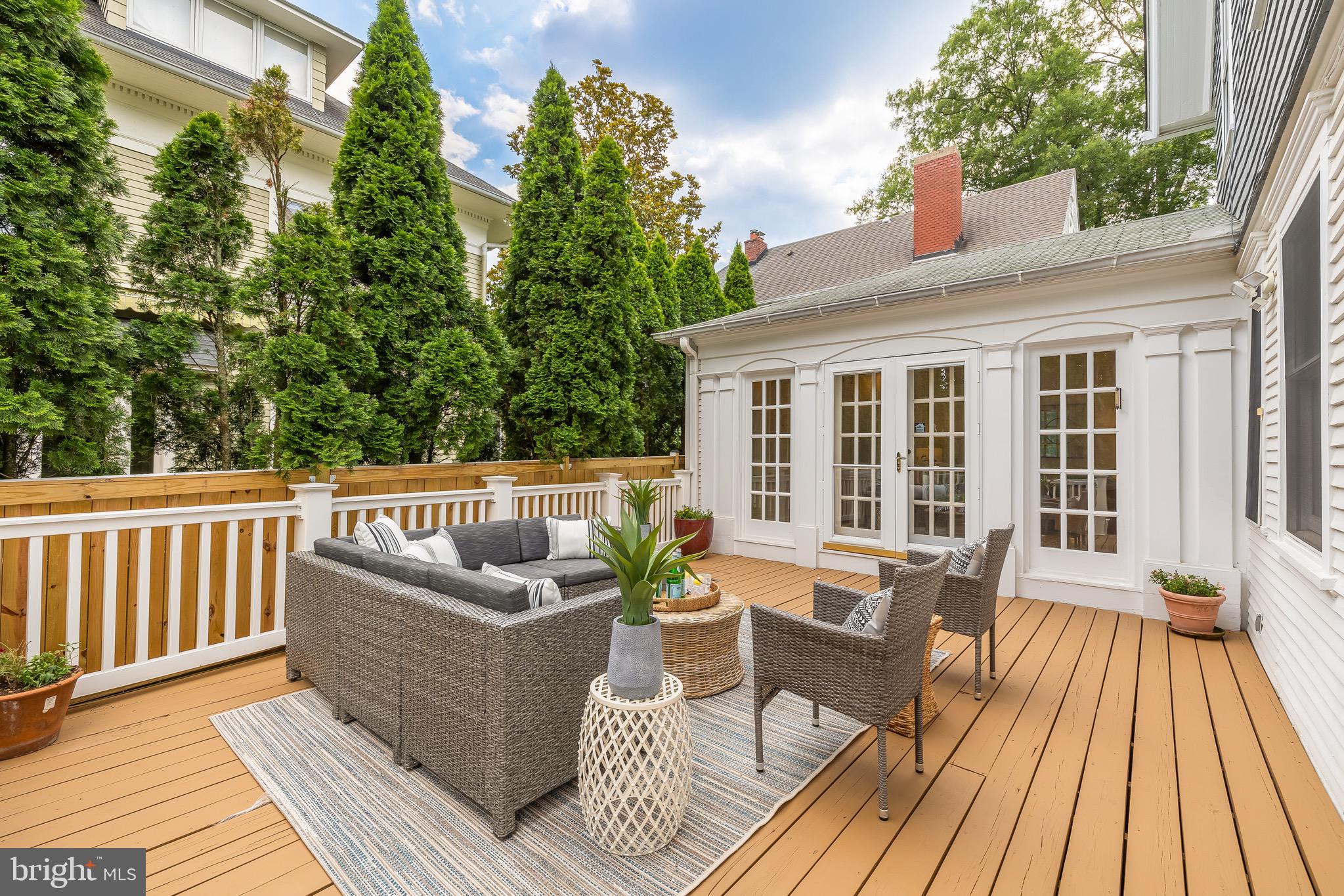 CLEVELAND PARK - Residential