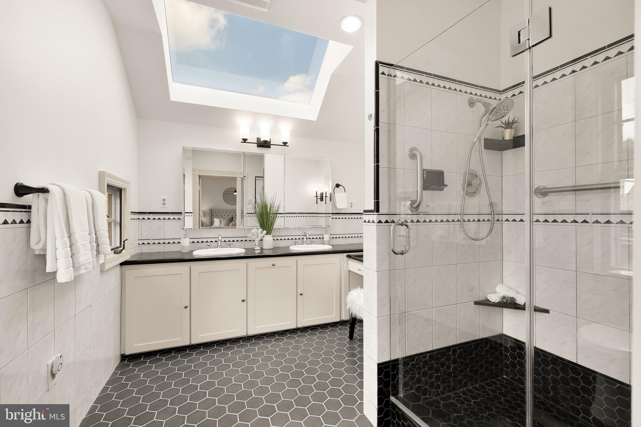 CLEVELAND PARK - Residential