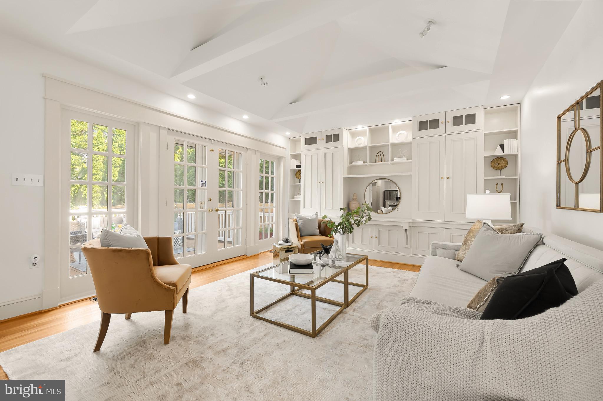 CLEVELAND PARK - Residential