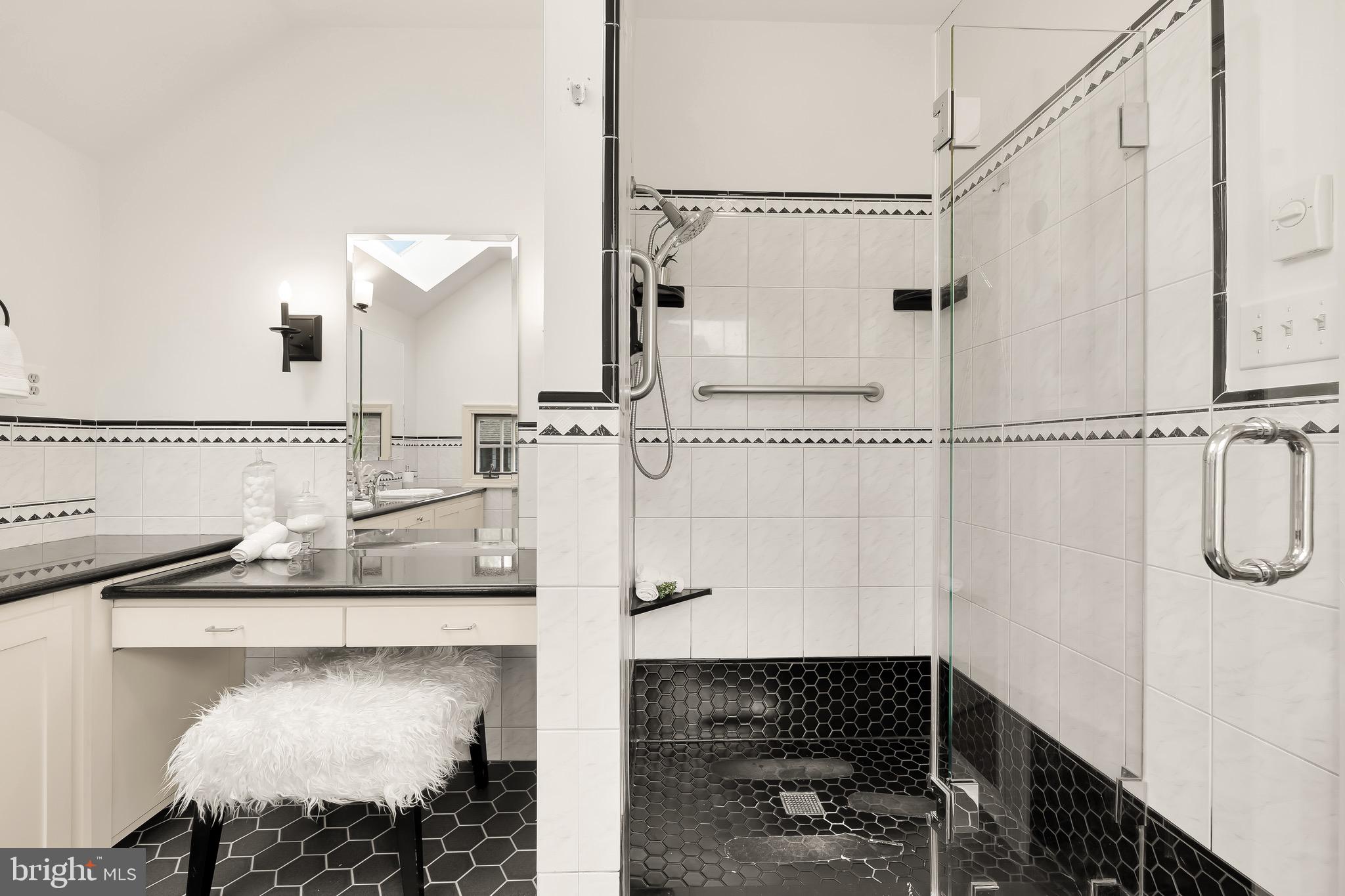 CLEVELAND PARK - Residential