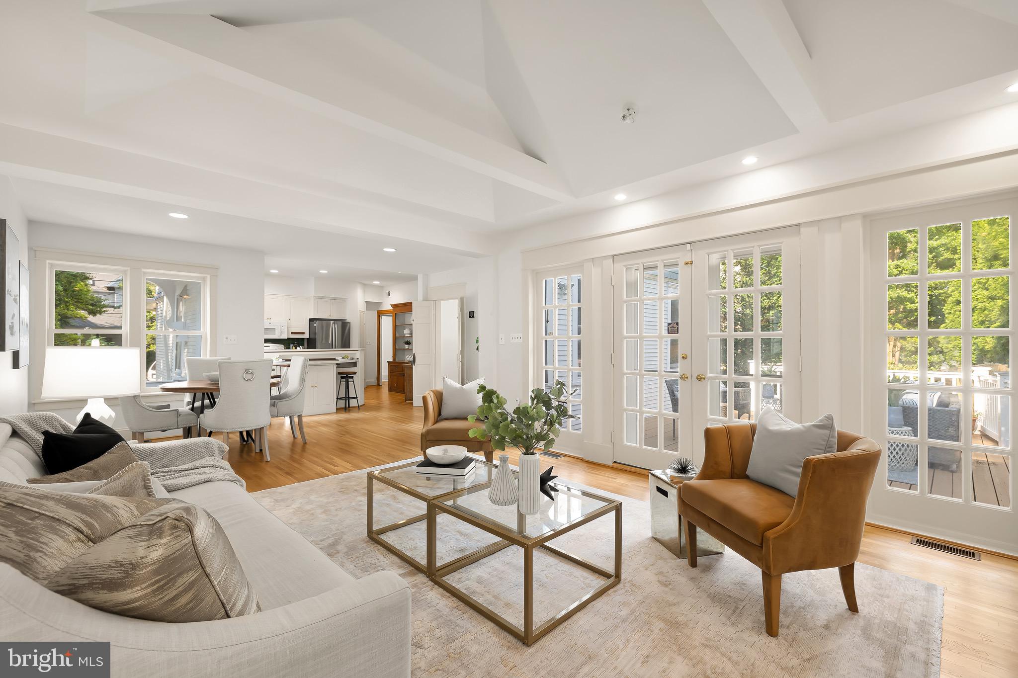 CLEVELAND PARK - Residential