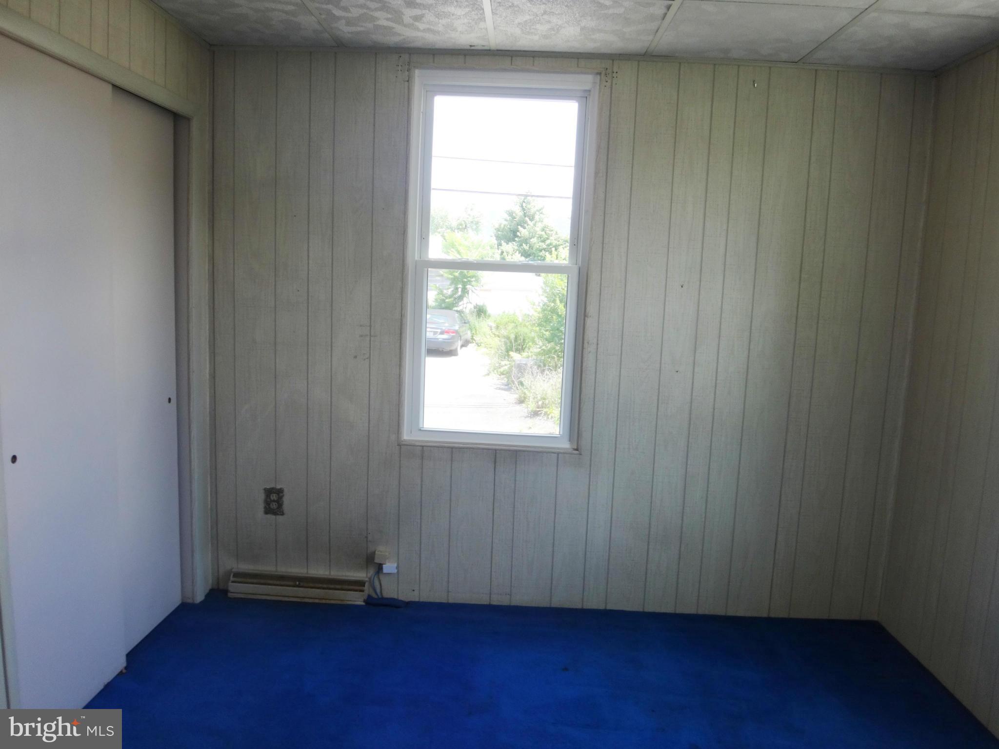 SOUTH END - Commercial Sale