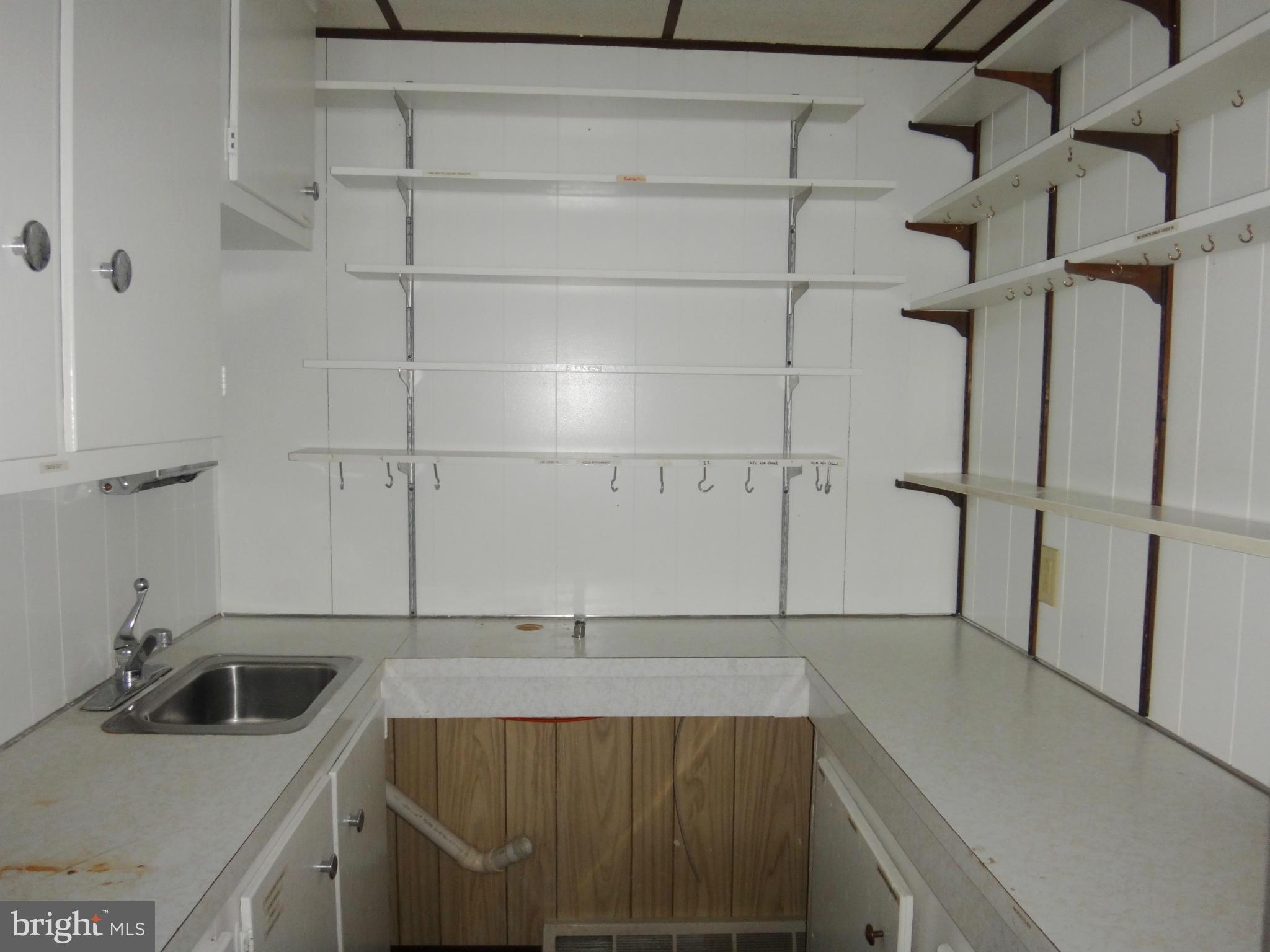 SOUTH END - Commercial Sale