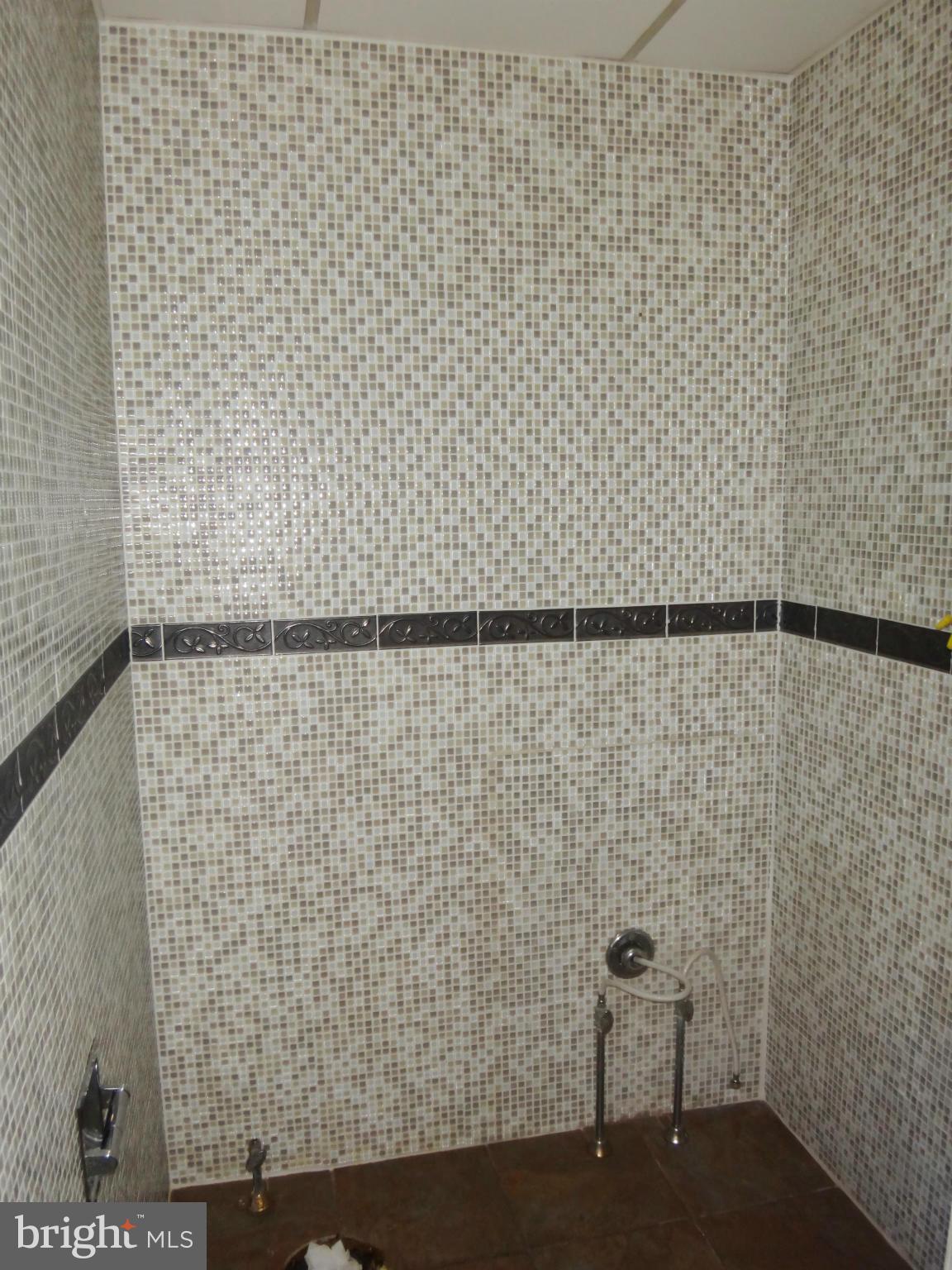 SOUTH END - Commercial Sale