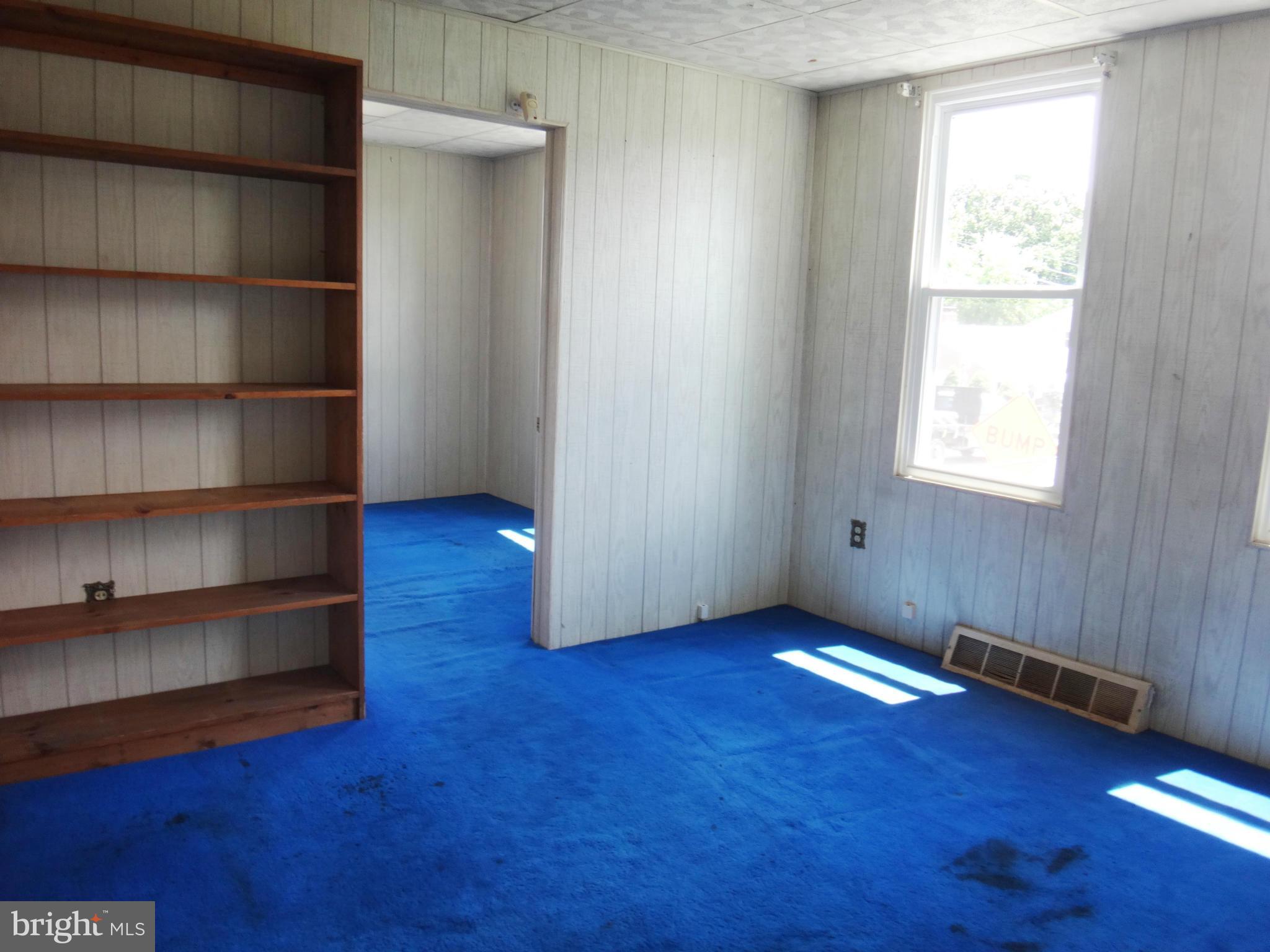 SOUTH END - Commercial Sale