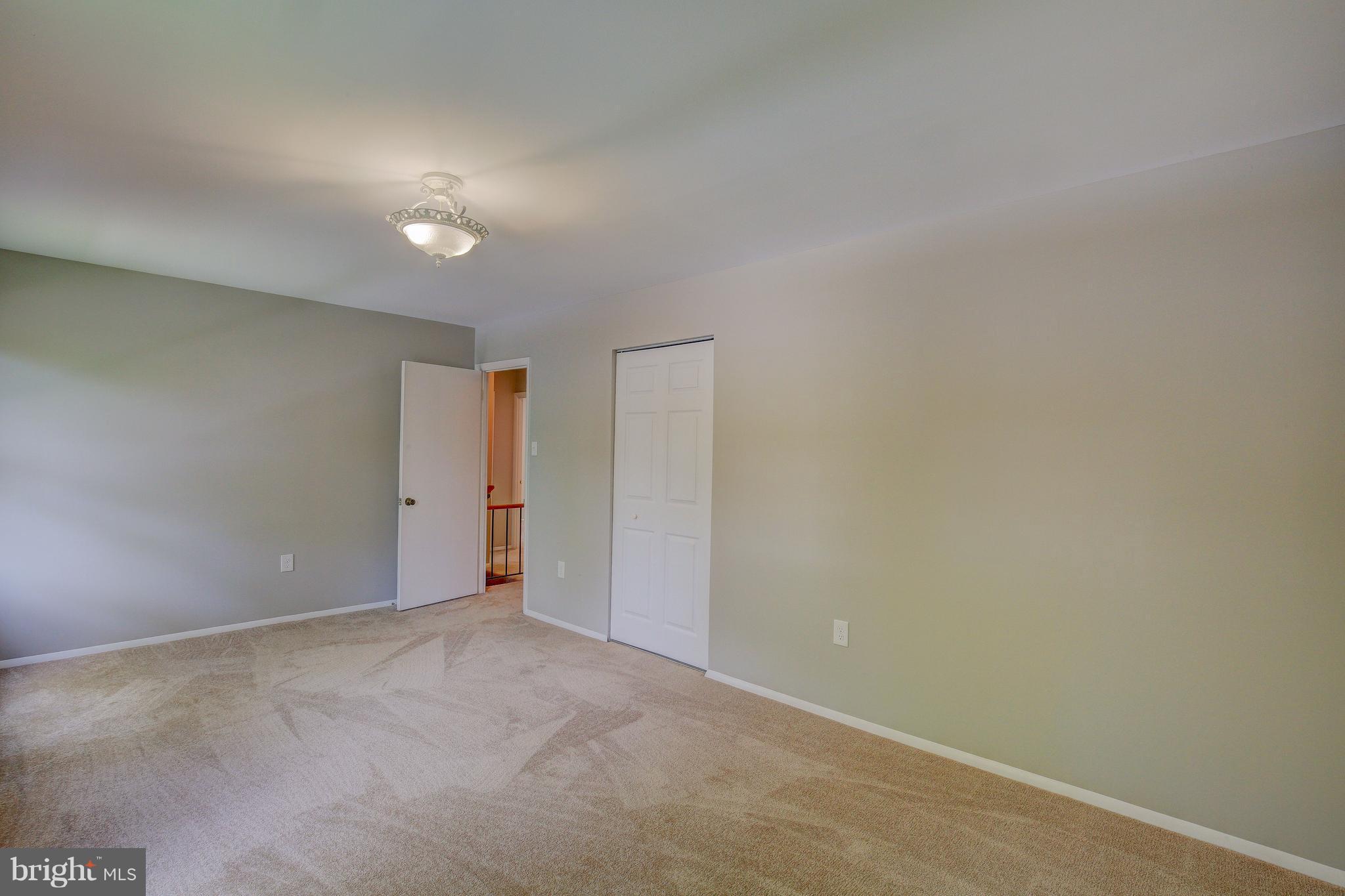 CROFTON MEADOWS - Residential